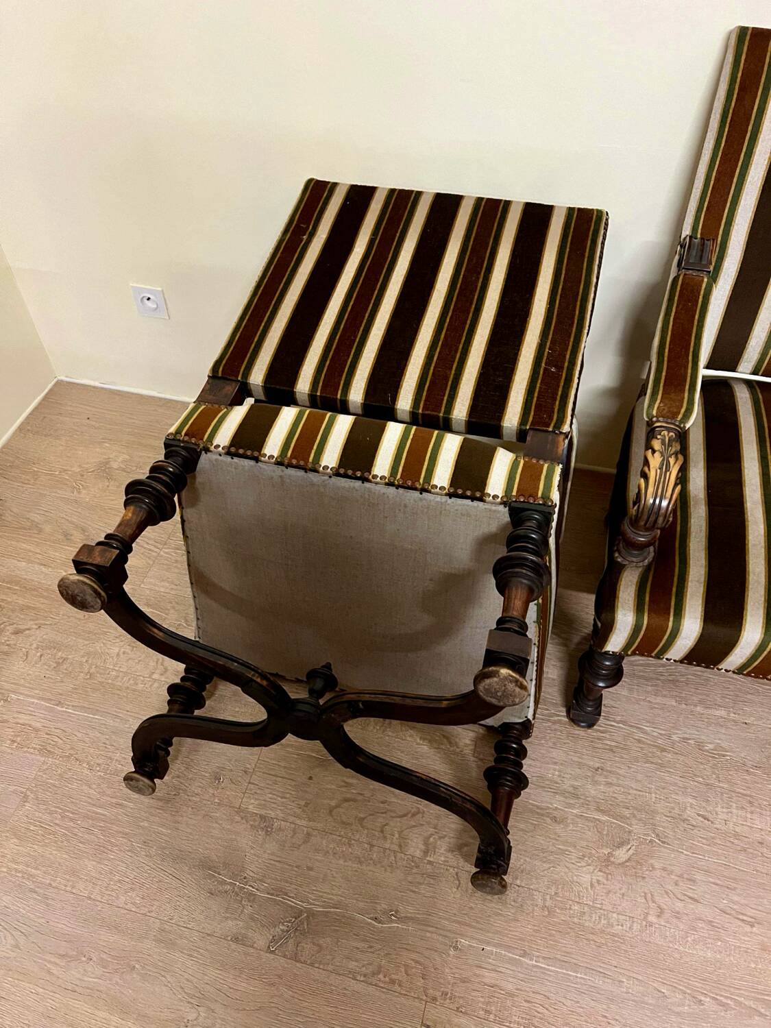 Large pair of Louis XIV style armchairs in walnut