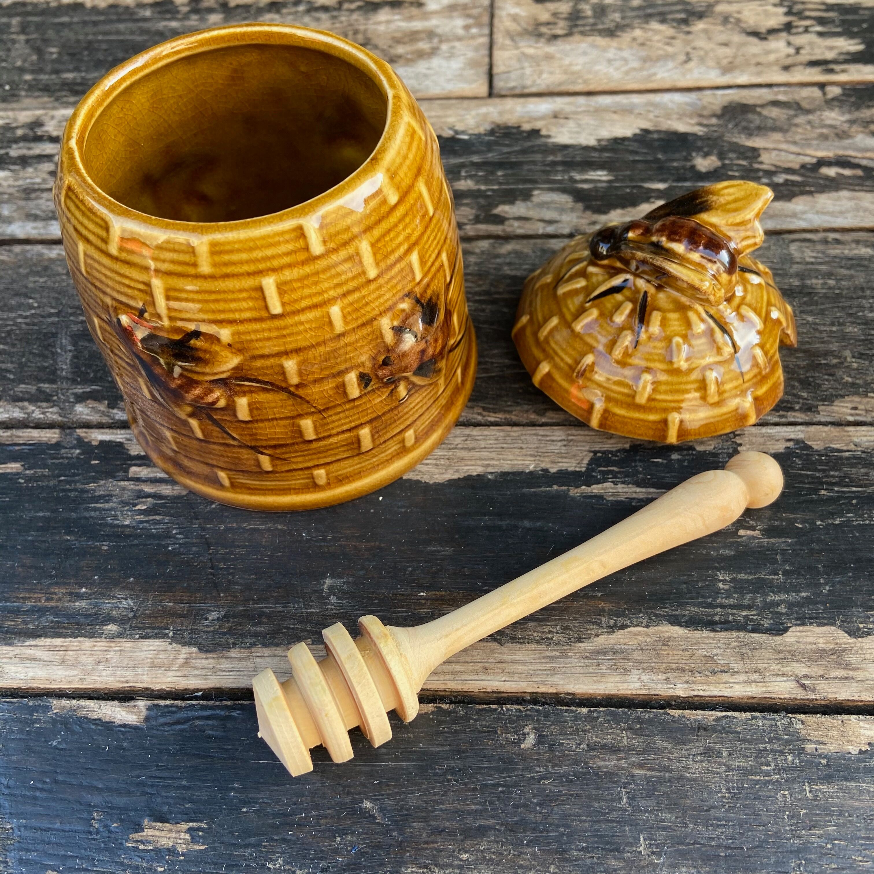 Hive in faience -honey pot-years 60