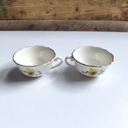 Set of 8 vintage cups with saucers Gien daisies.