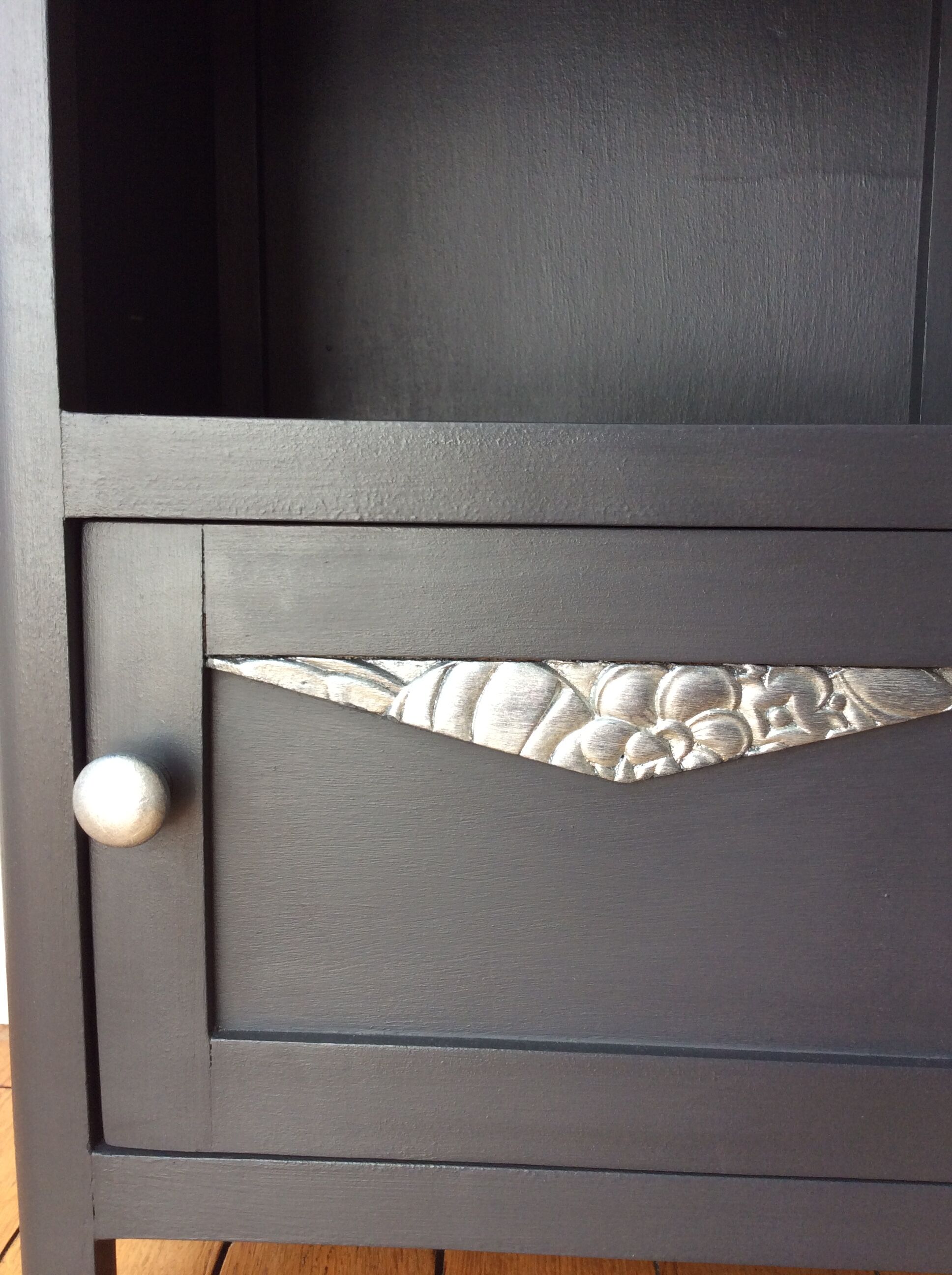 40s-set-up-grey bedside table