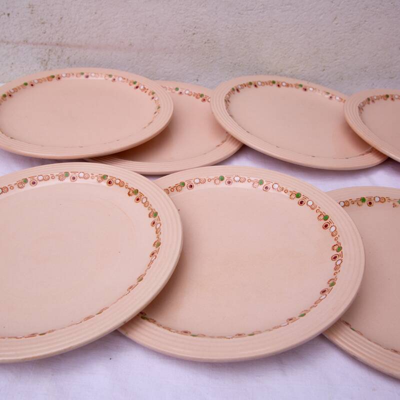 8 Betty Longwy plates