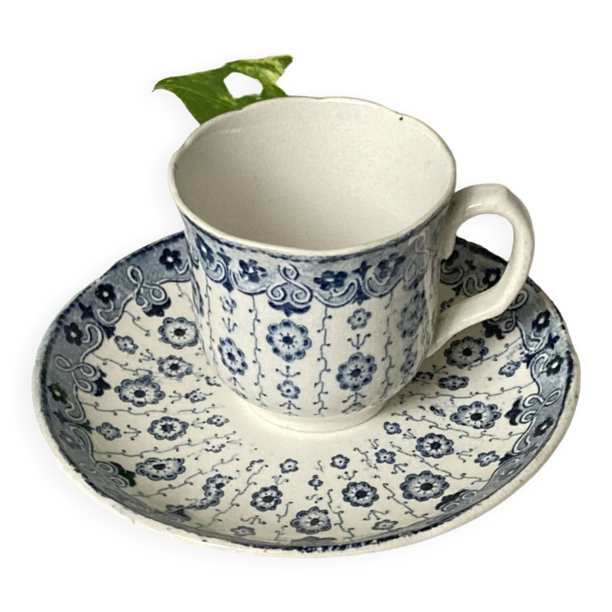 Old iron earth cup U and C Digoin Sarreguemines model Guipure blue vintage tableware