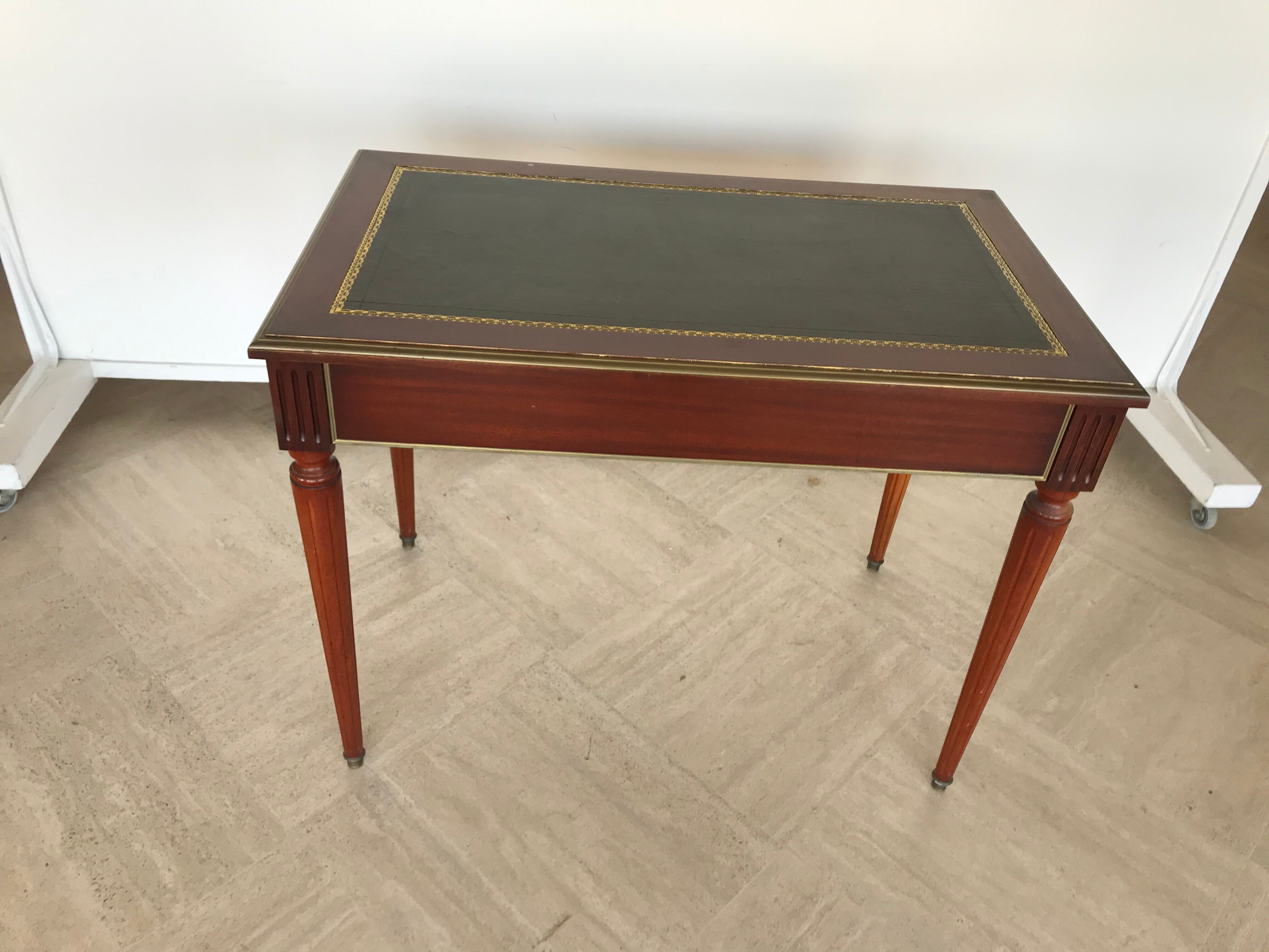 Louis XVI style desk, leather top with two side zippers