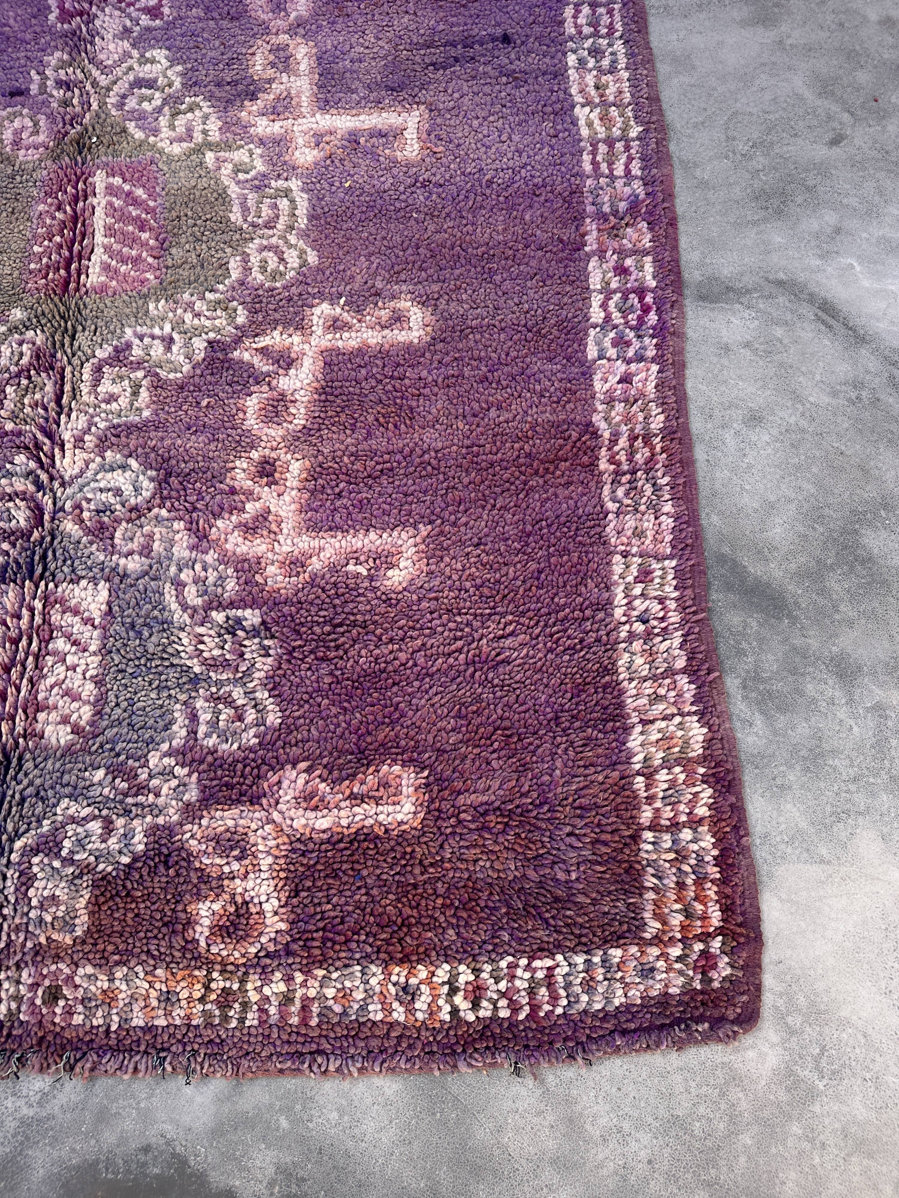 Moroccan carpet boujad purple - 182 x 305 cm