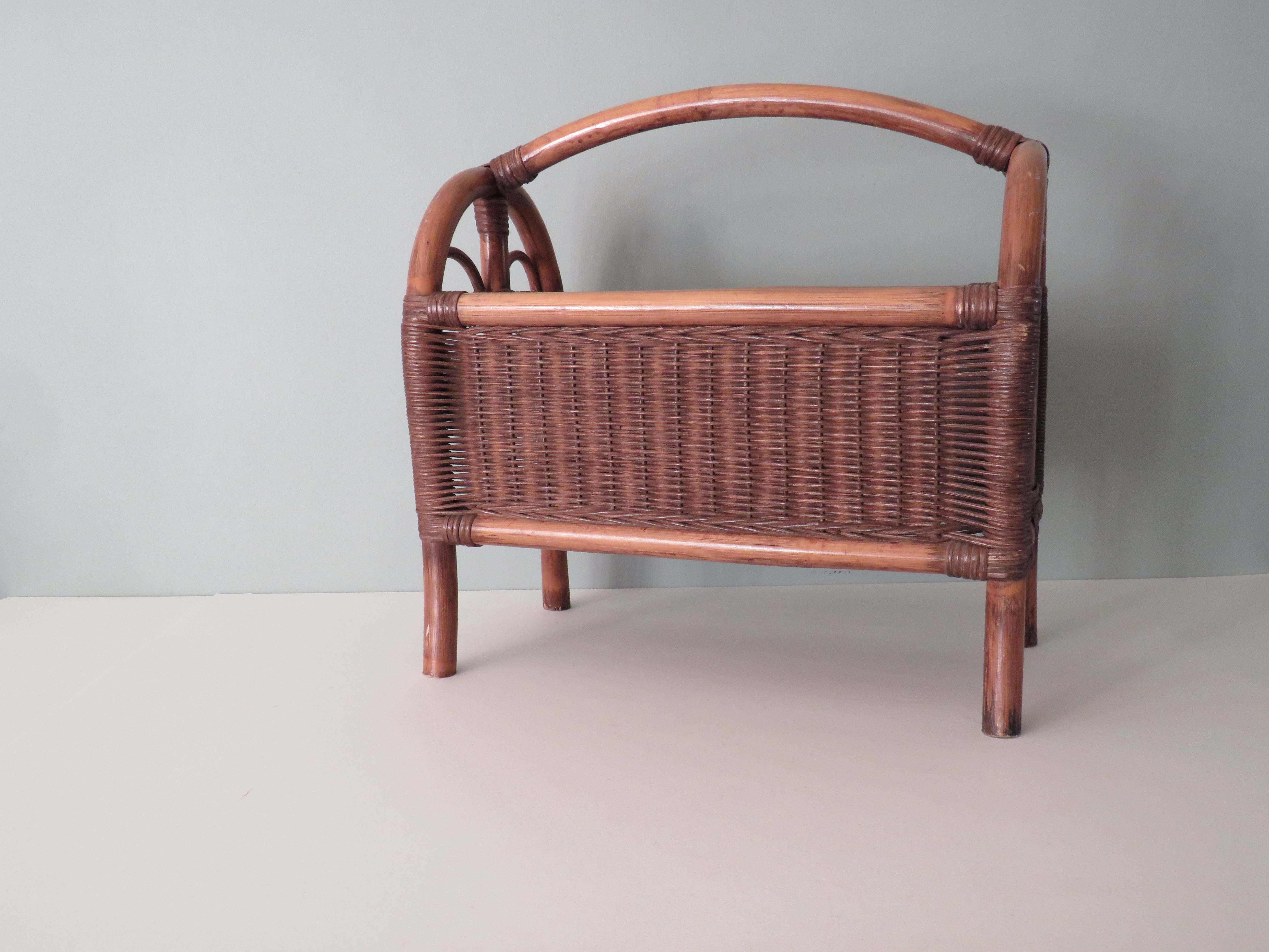 Ratin magazine holders