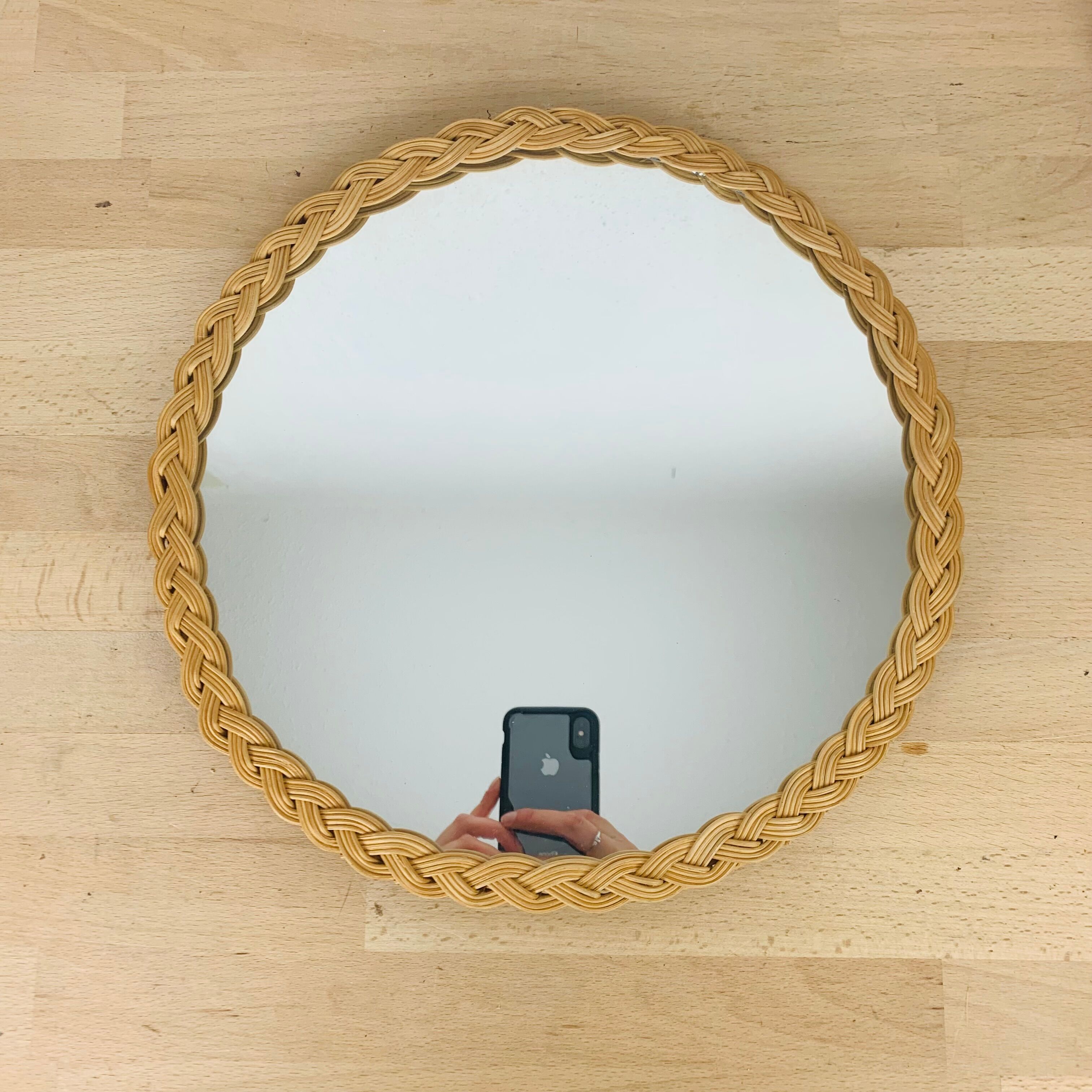 Round rattan braided mirror 33 cm