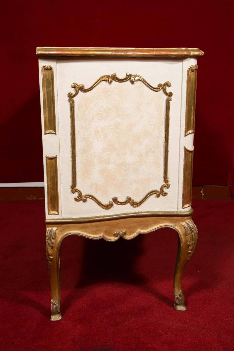 1950s Italian commodity in painted and gilded wood
