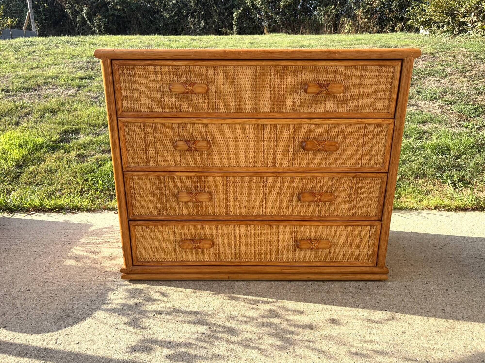 Large 4-drawer rattan chest of drawers from the 70s/80s.