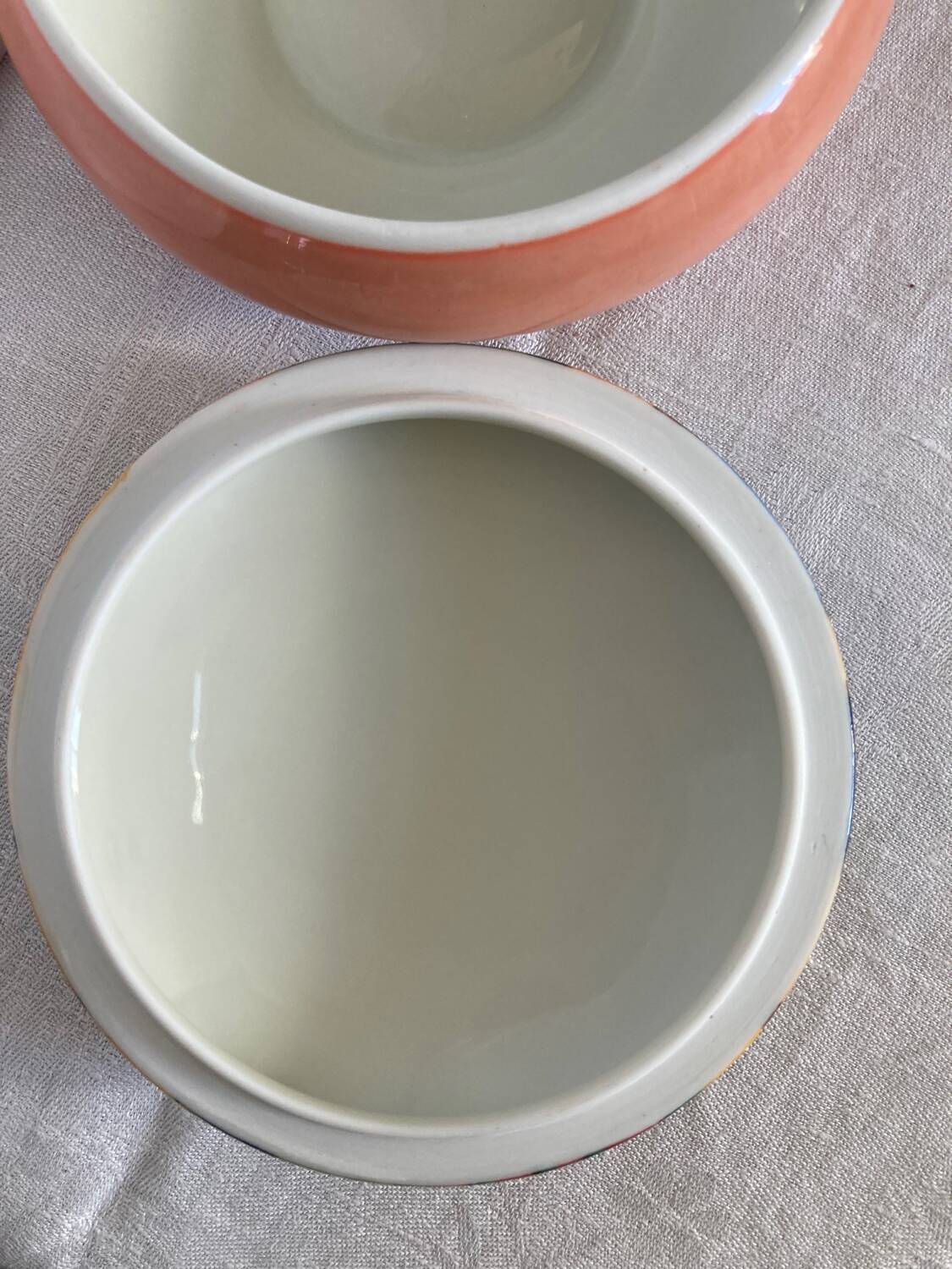 Limoges porcelain bonbonnière with a mango design.