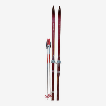 Pair of vintage wooden skis 199 cm color Bordeaux with sticks