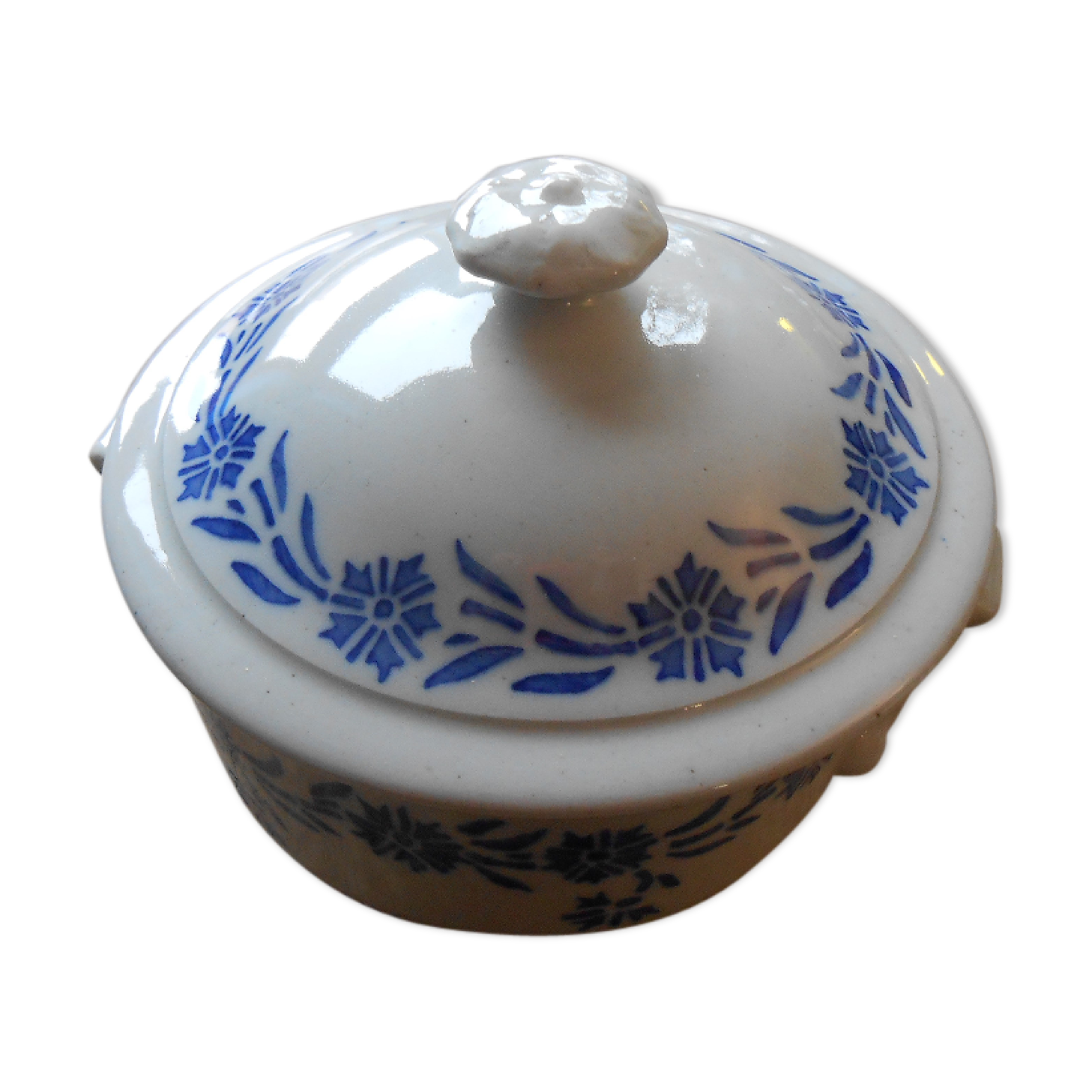 Saint Uze ceramic pot