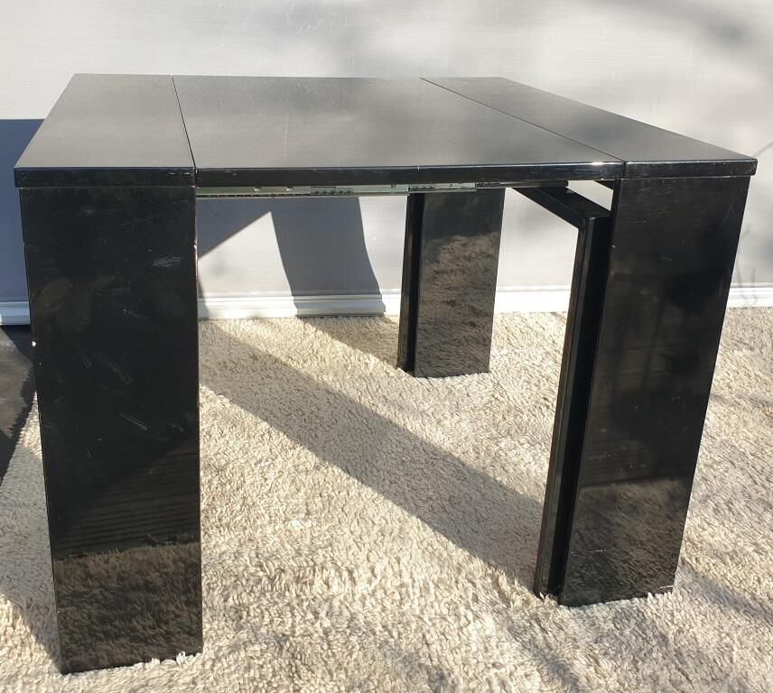 Table with extendable mechanism XXL black lacquer
