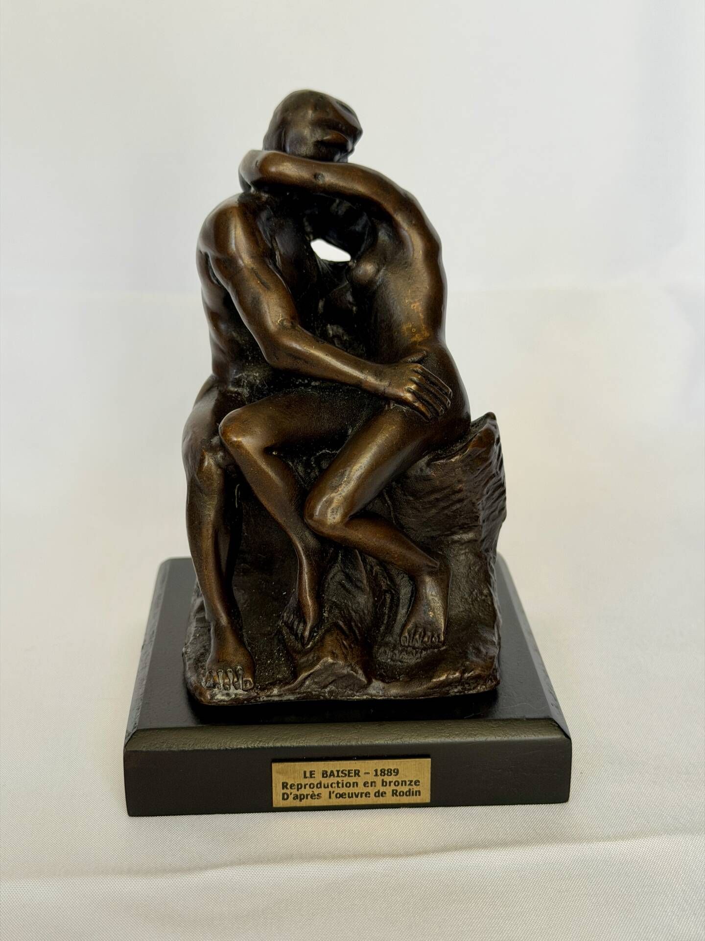 The Kiss Bronze Sculpture, Rodin Statue Reproduction, French Sculpture