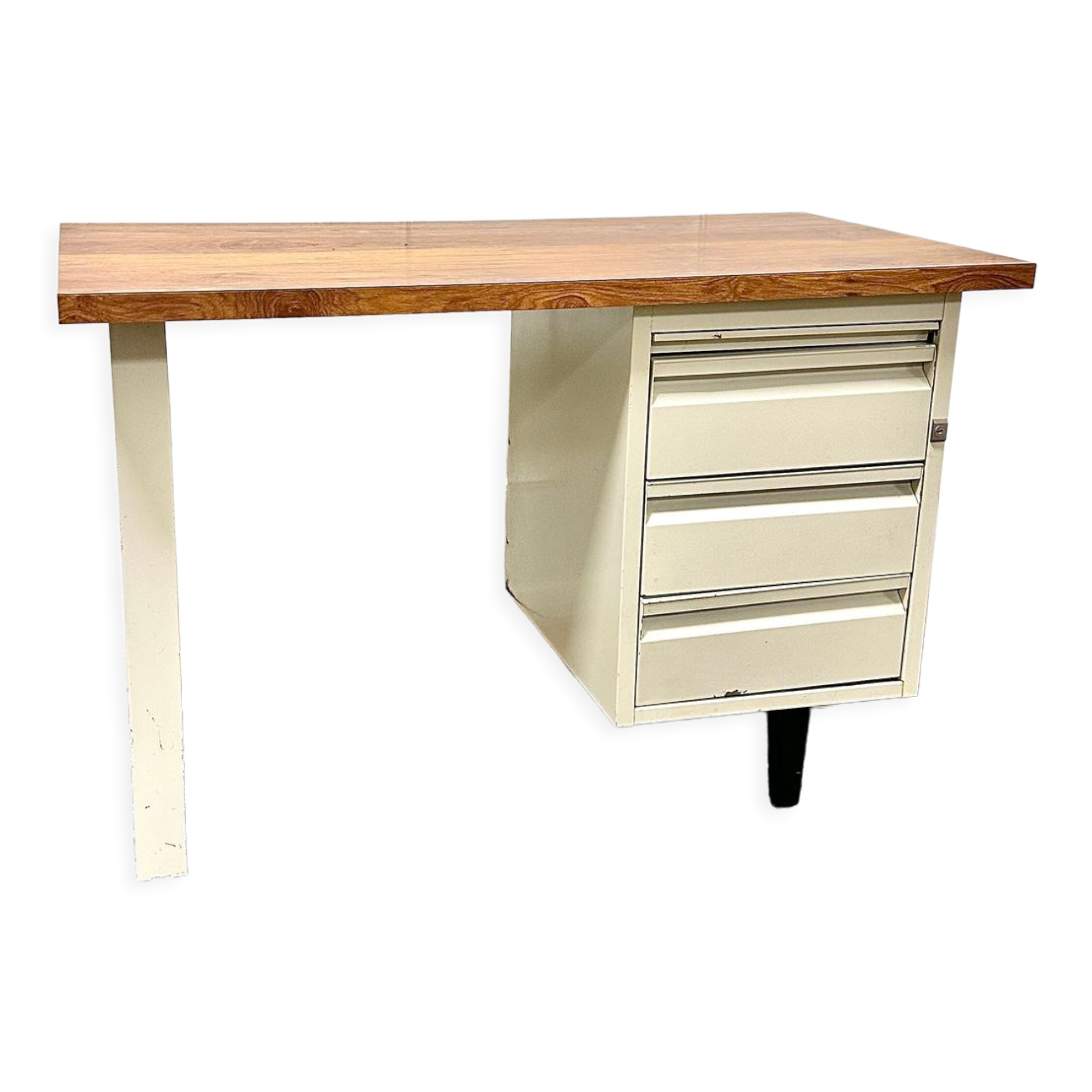 Strafor style metal desk