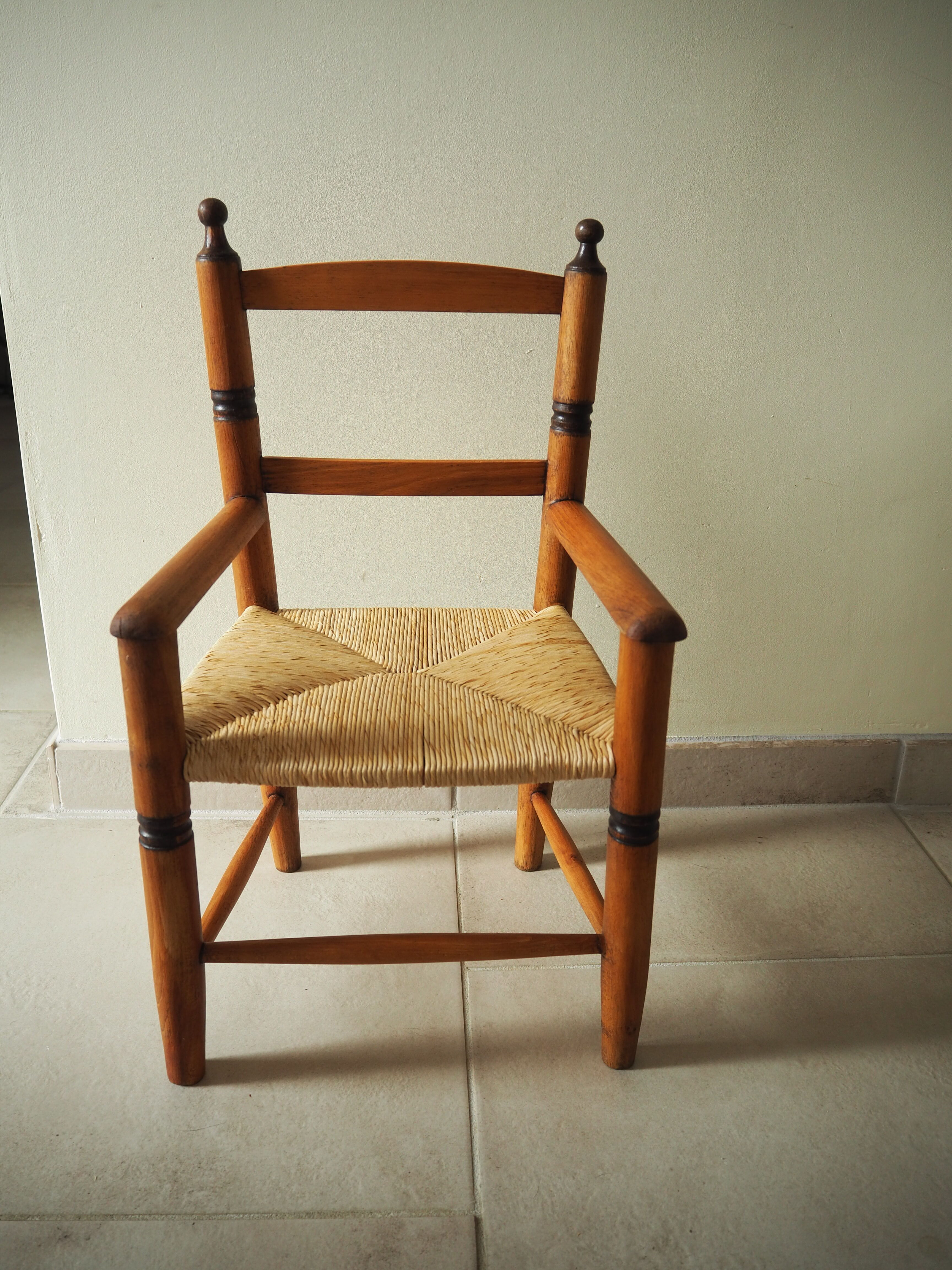 Old straw chair for children