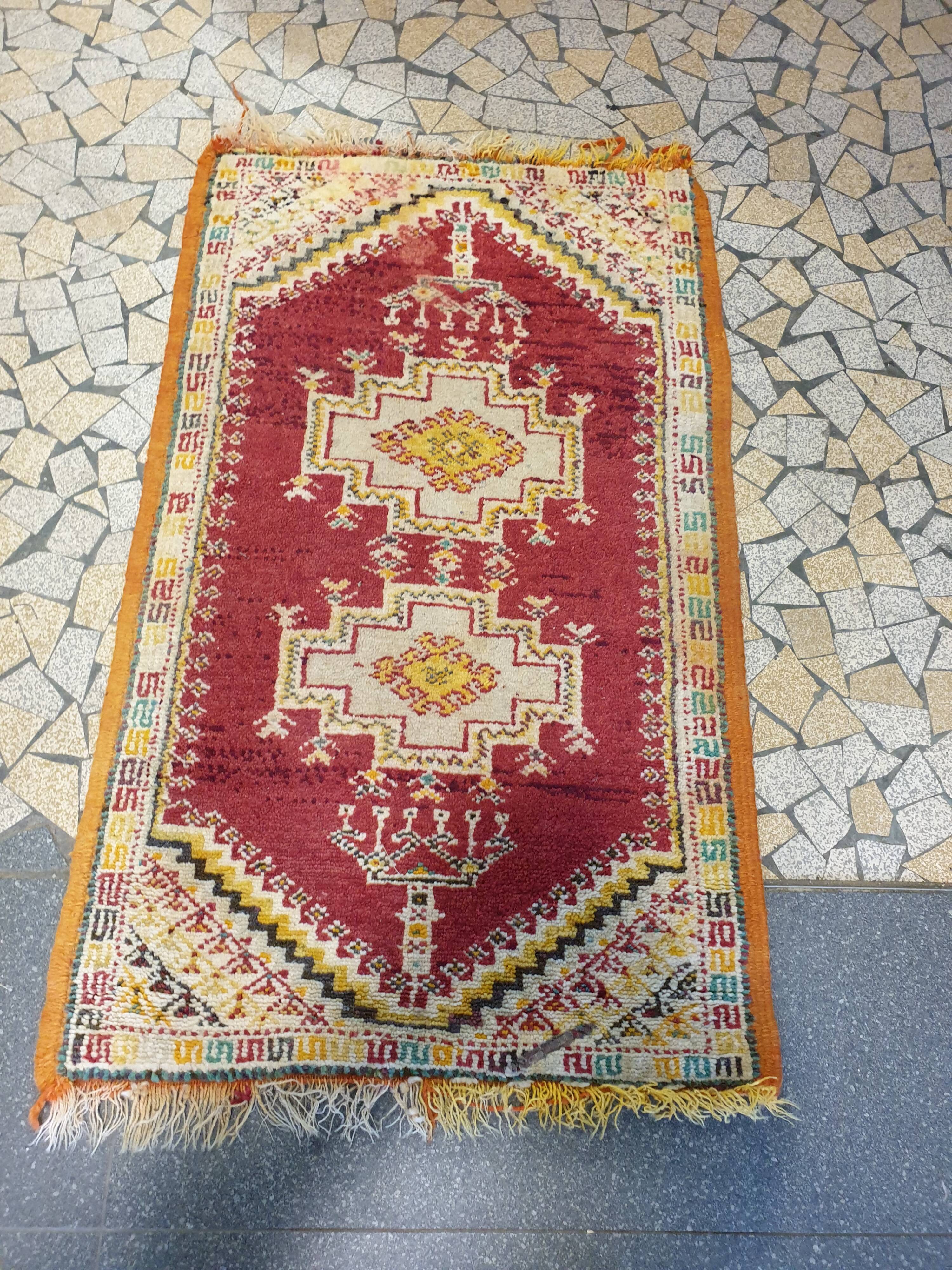 Wool prayer rug