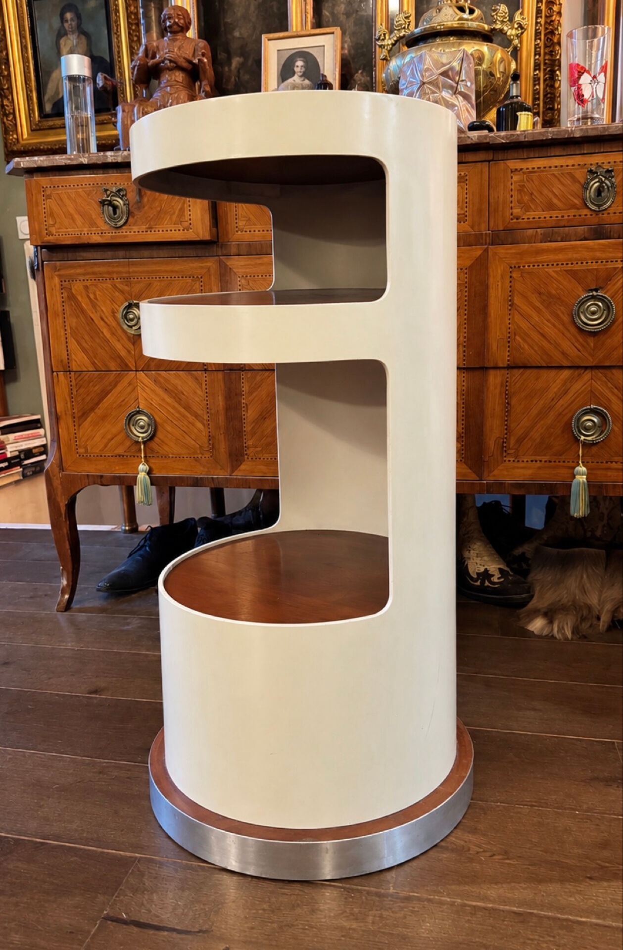 Space Age column furniture attributed to Joe Colombo.