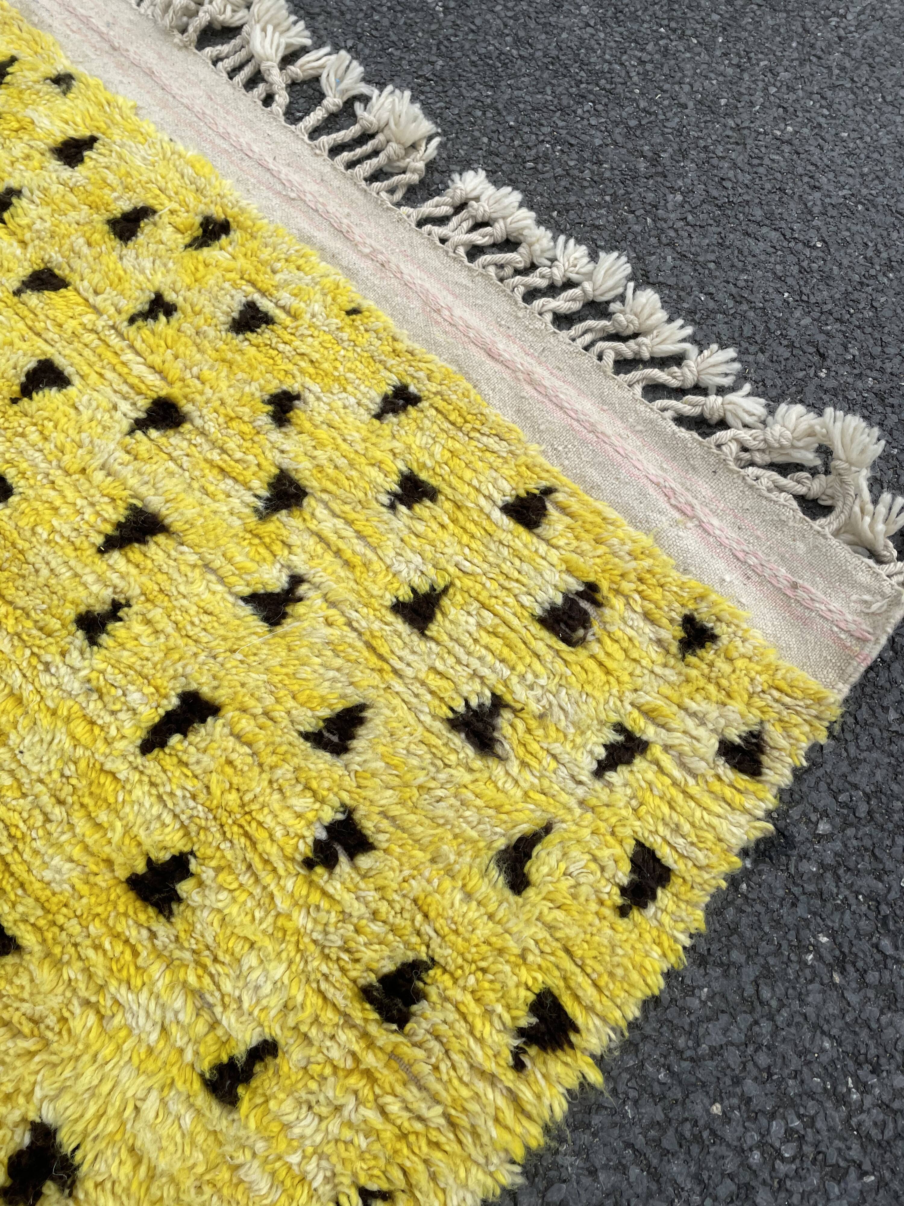 Moroccan carpet 200x290 cm