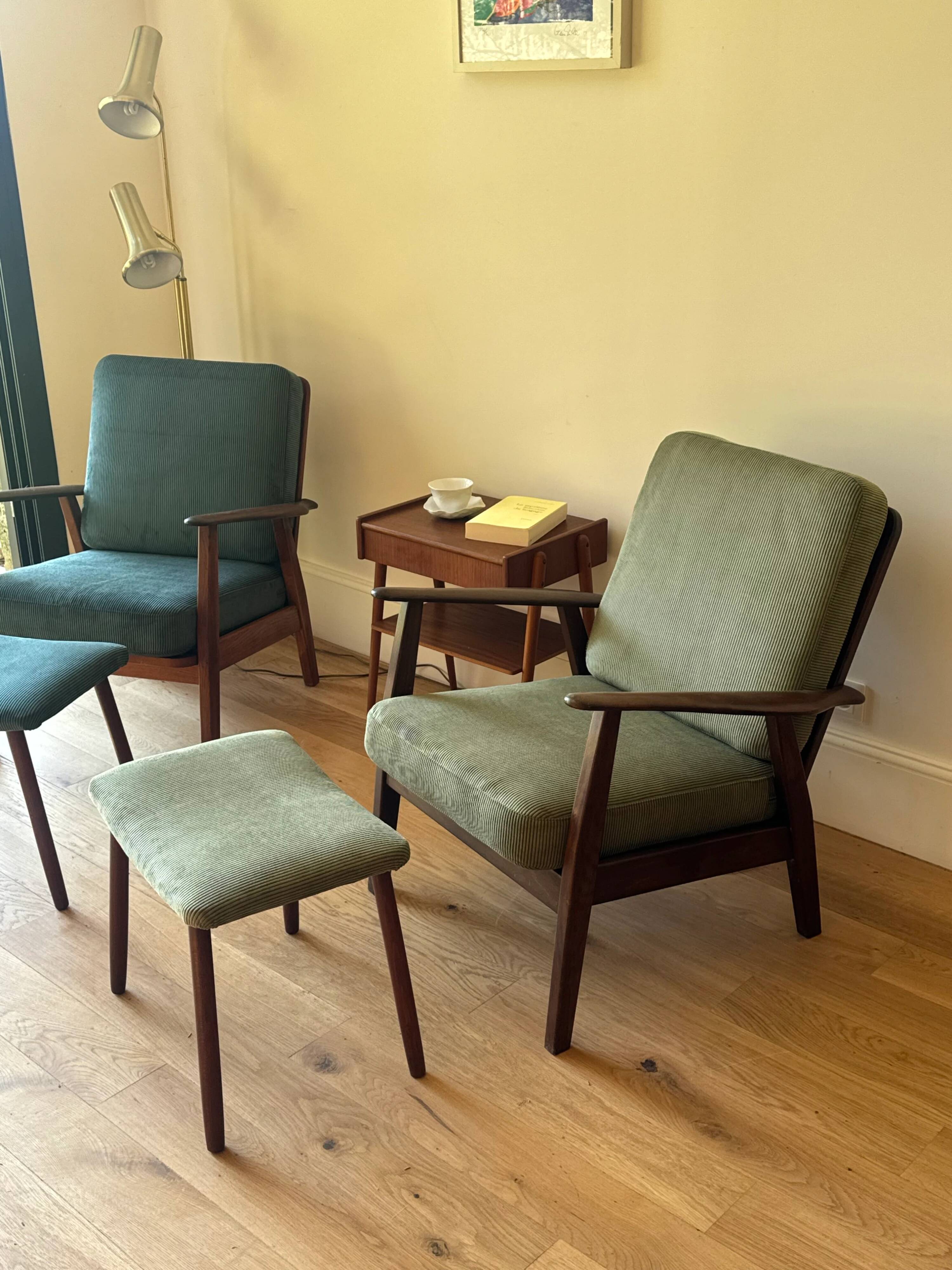 Vintage Scandinavian armchair in teak and green ribbed velvet – "Alrik"