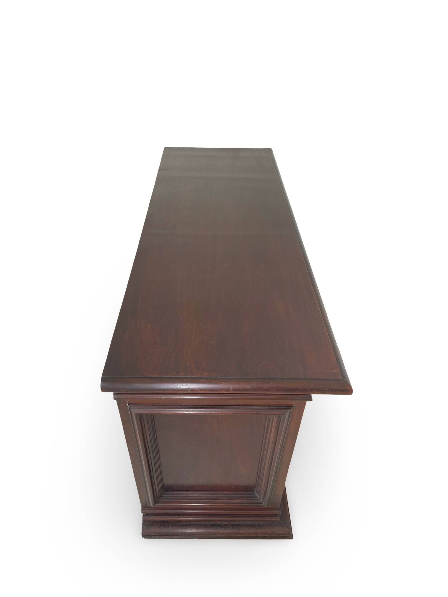 The high-quality Italian Renaissance Revival credenza, 1920s/1930s