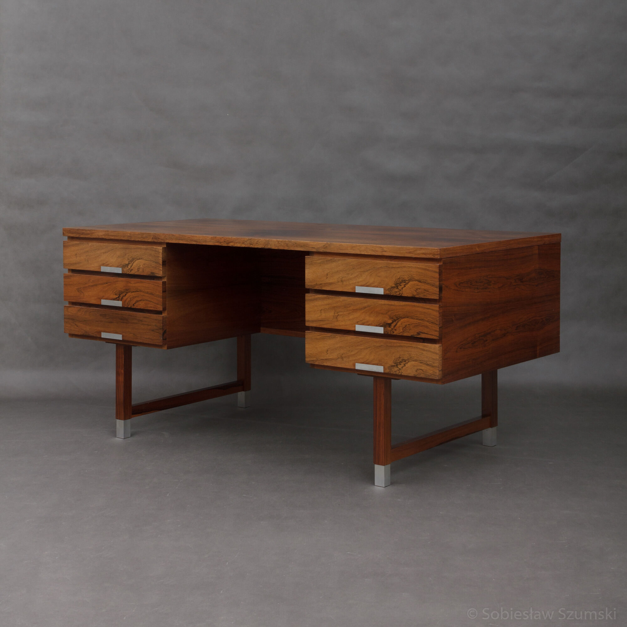 Kai Kristiansen rosewood EP401 desk