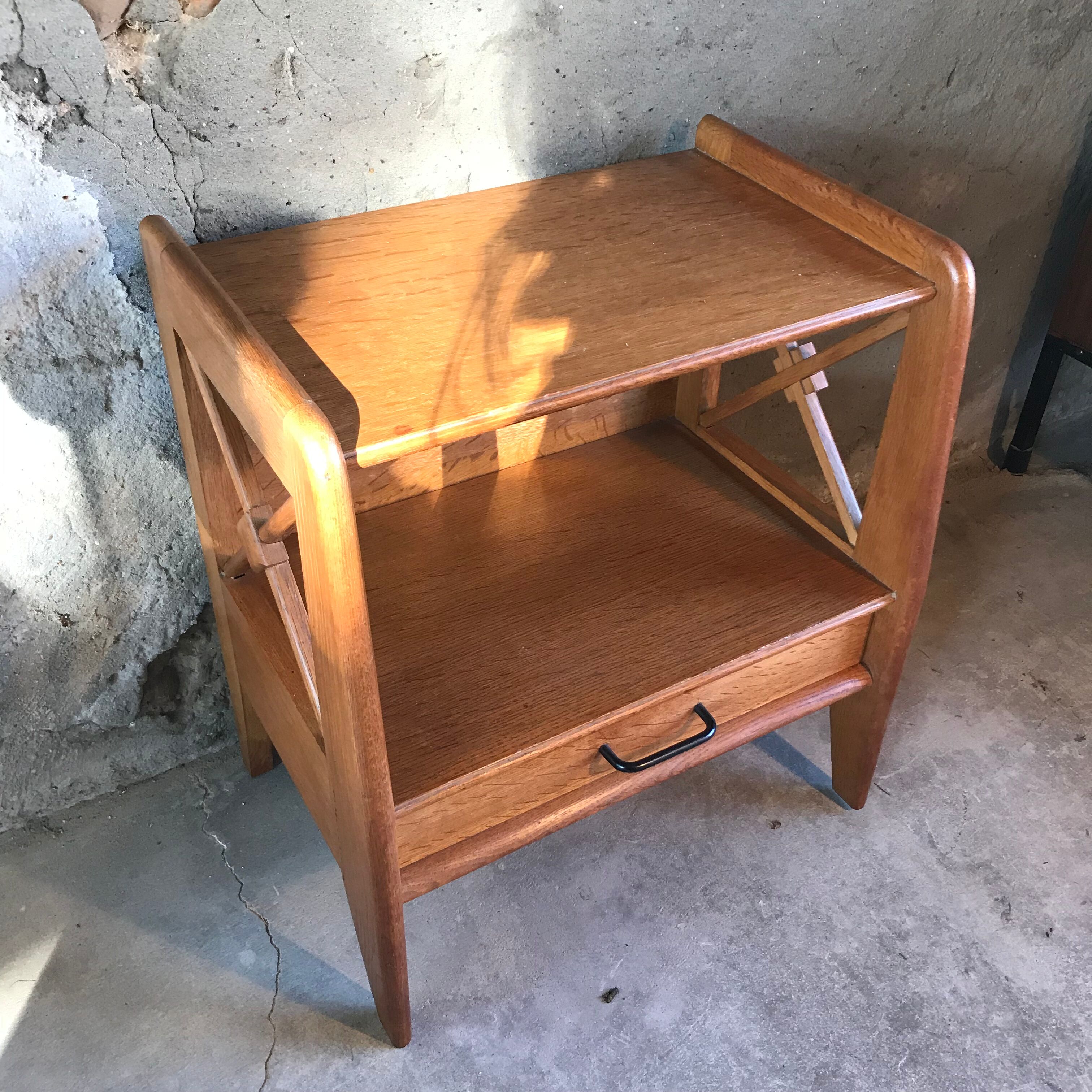 Bedside wooden massif