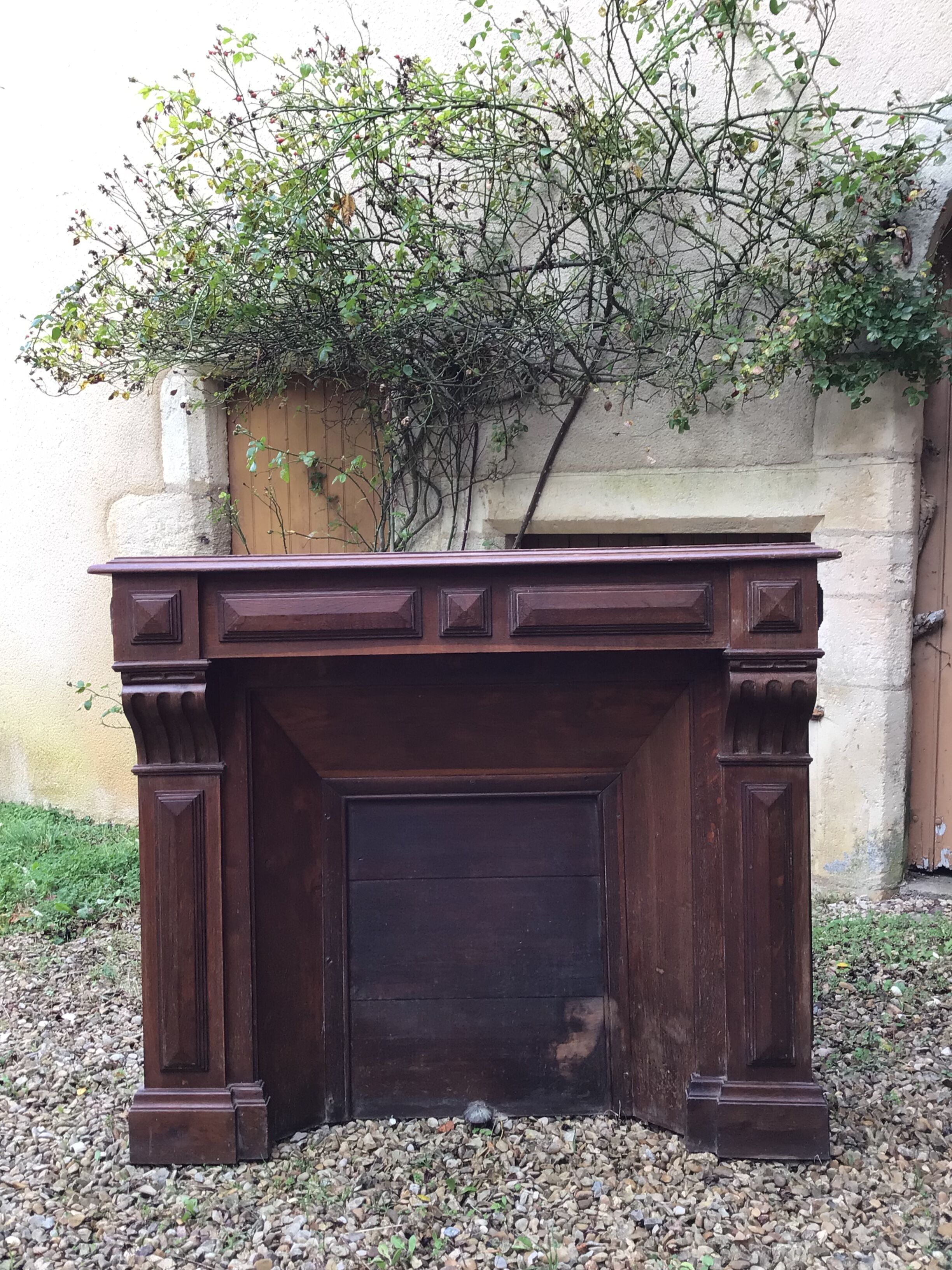 Wooden fireplace mantle