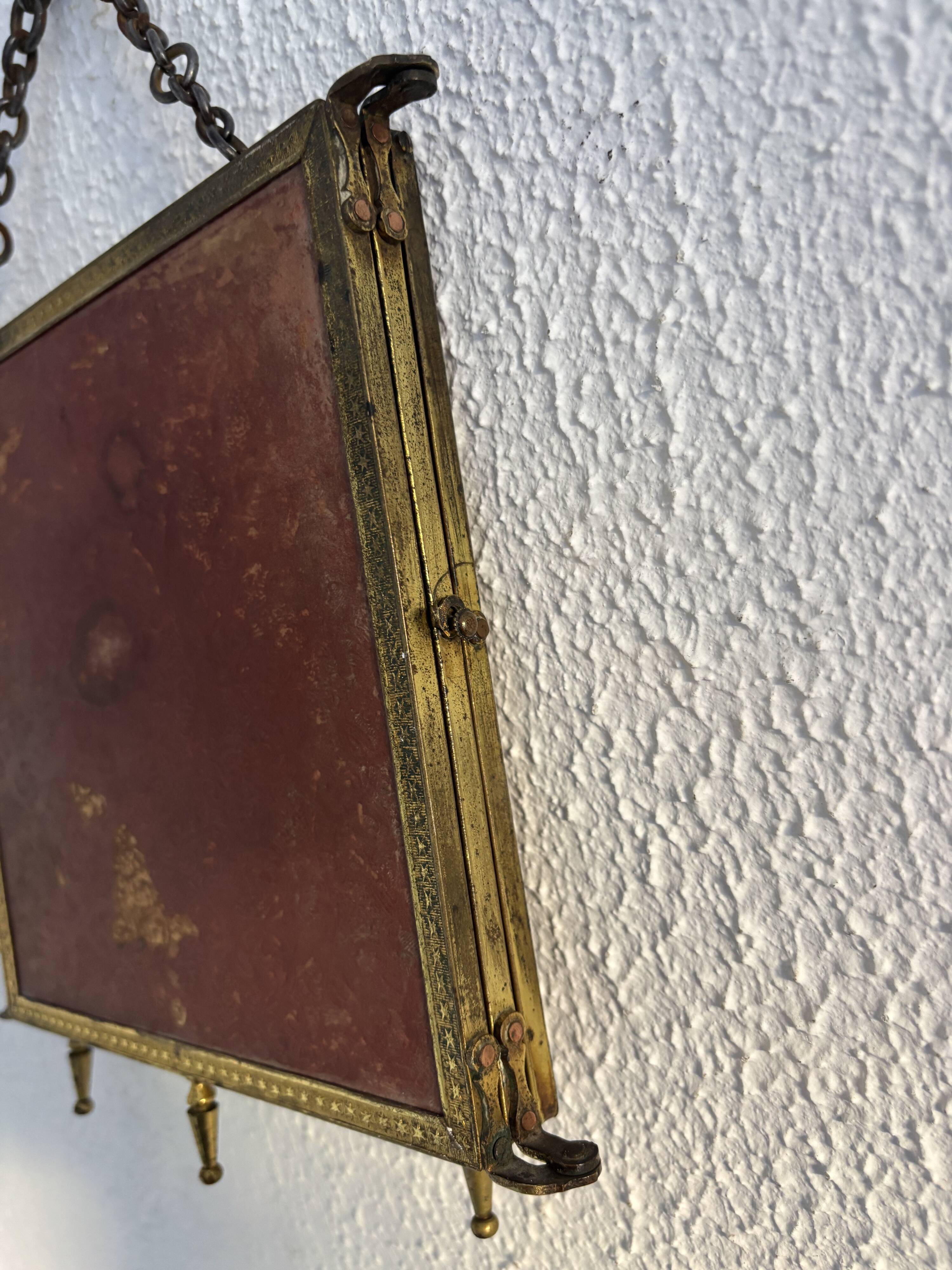 Vintage 1900 triptych barber mirror in gold, gallant scene - 20 x 59 cm