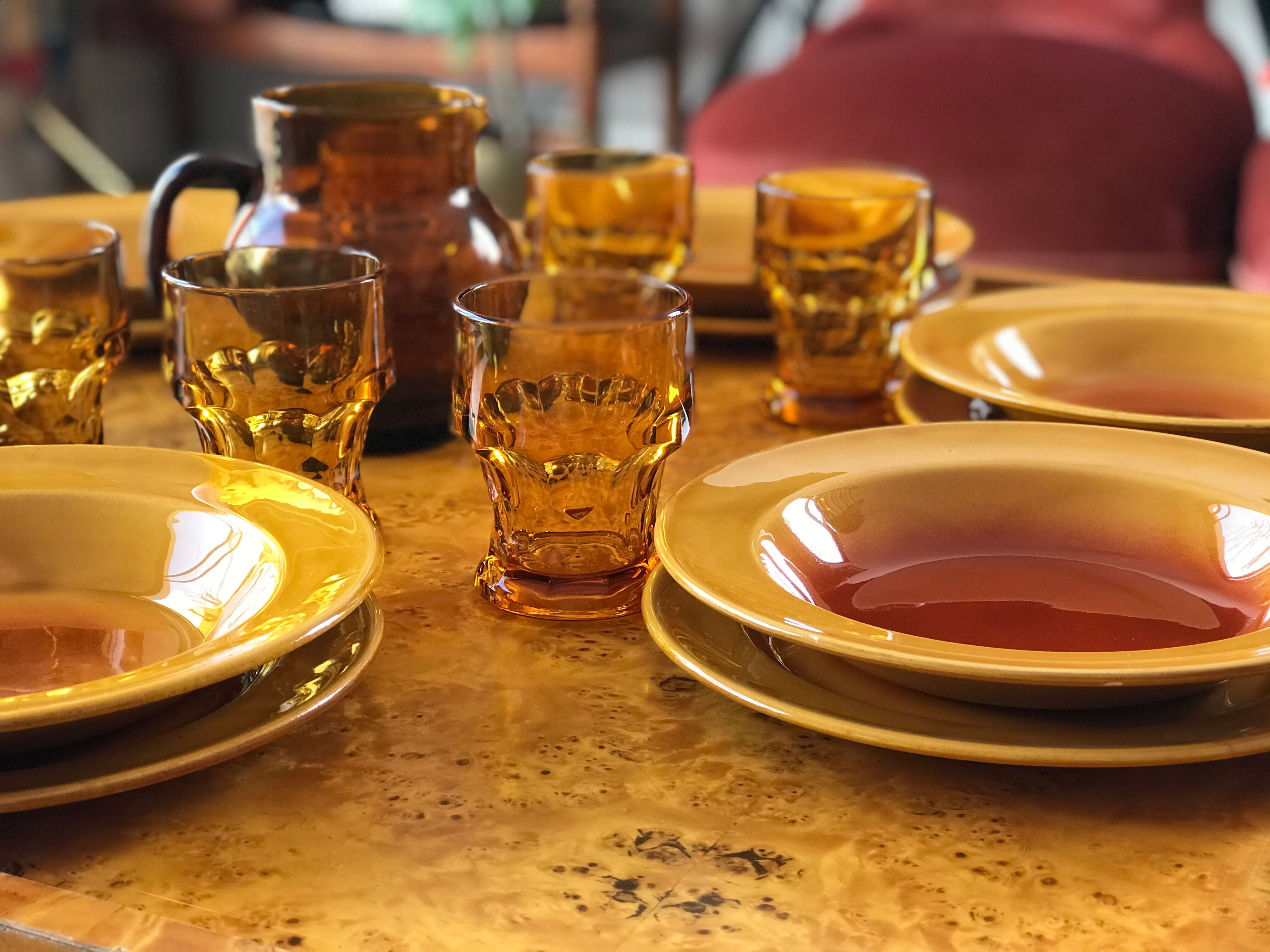 Service de 46 assiettes vintage