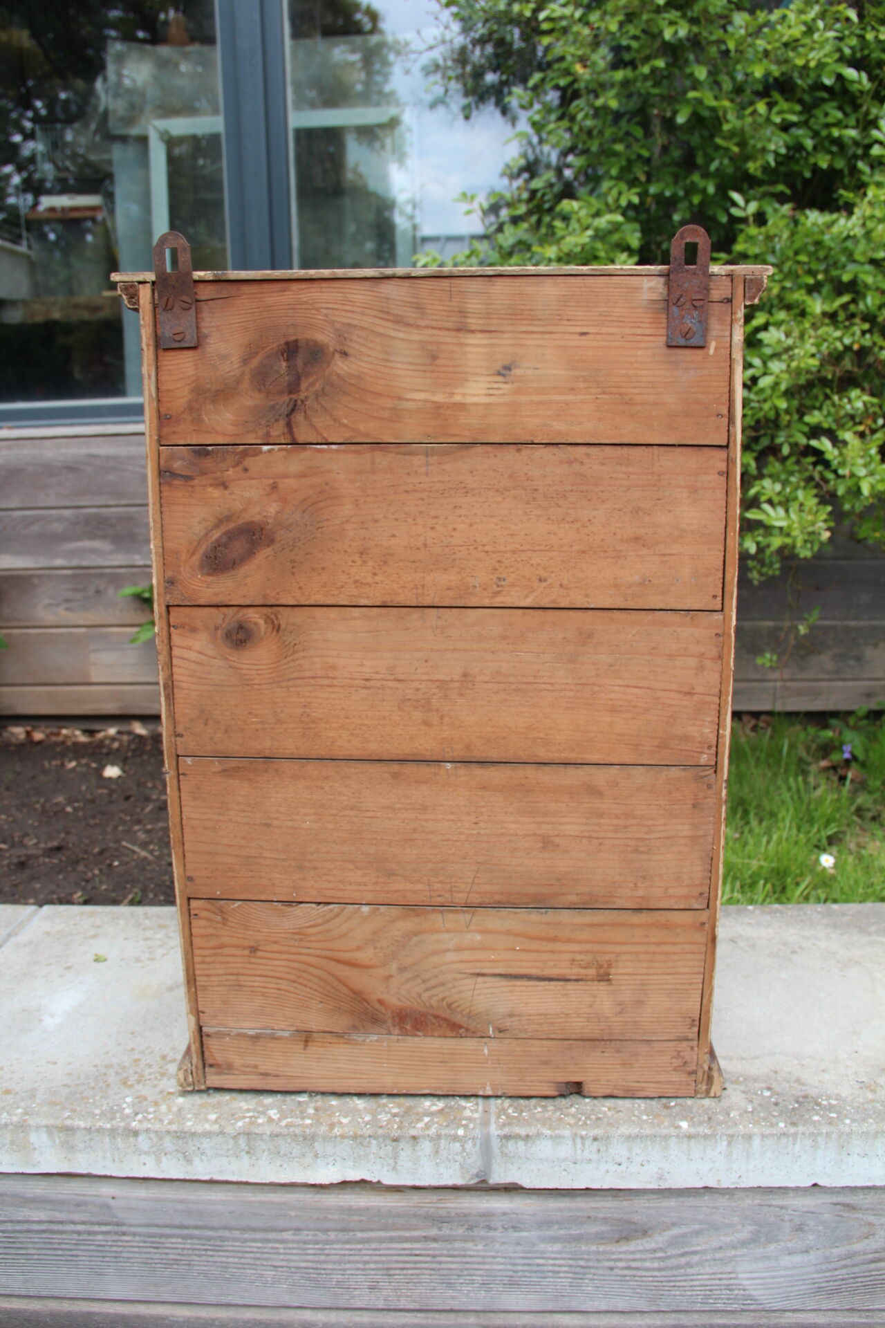 Workshop pharmacy furniture