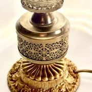 Lampe en bronze et cristal taillé de style victorien