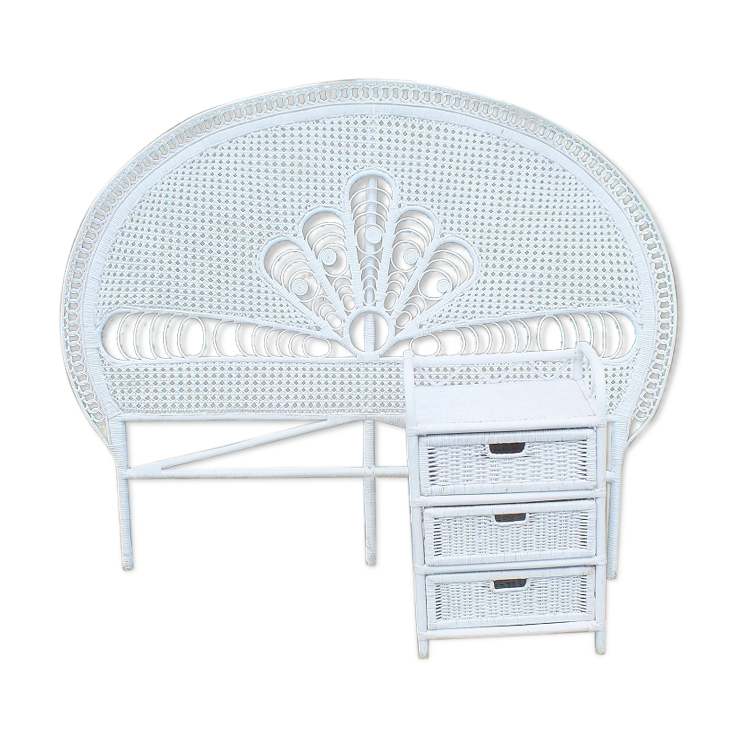 Peacock white rattan headboard 140 + chest