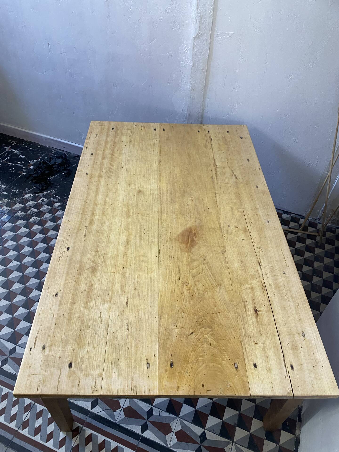 Large antique coffee table in solid wood, farmhouse style – 1 drawer –