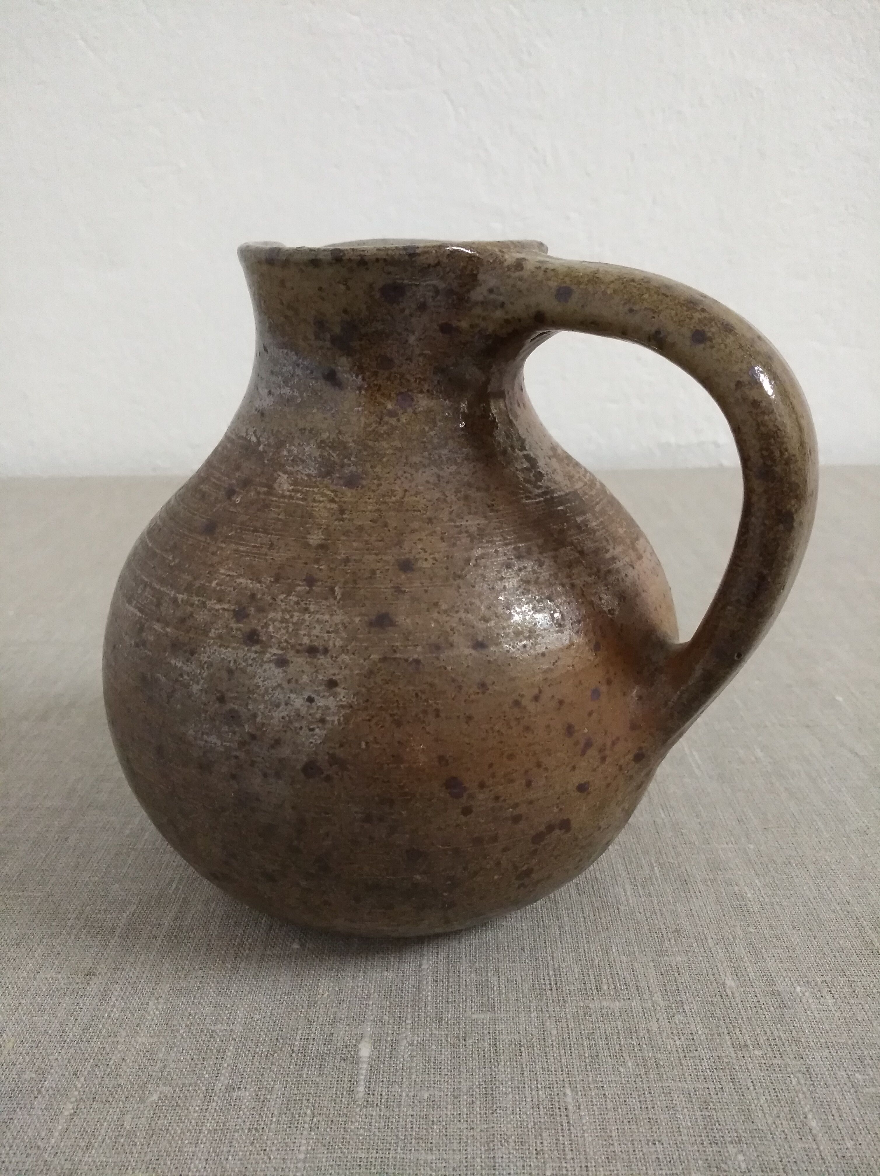 Ceramic pitcher by Nigron