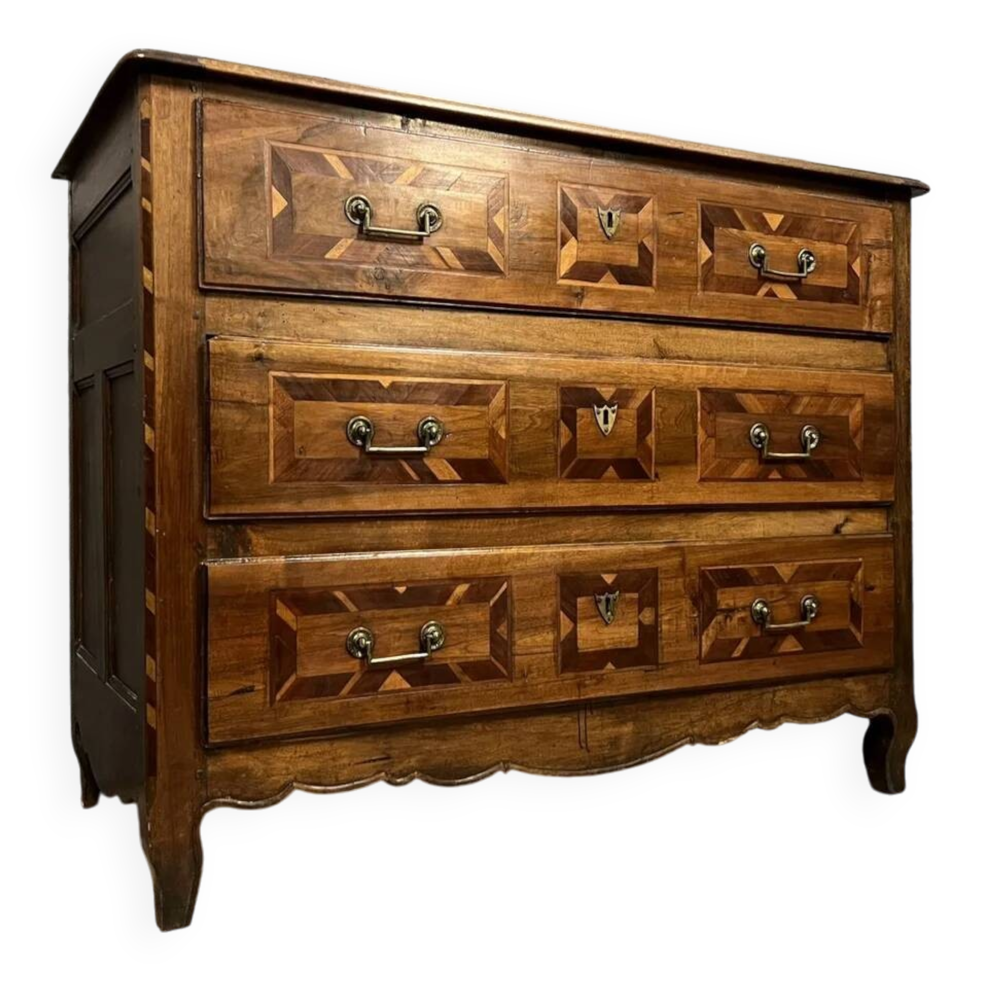 Louis XV period chest of drawers in noble wood marquetry circa 1750