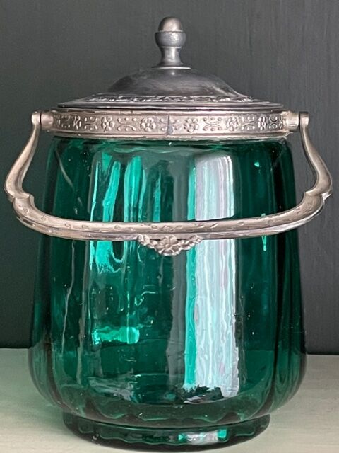 Biscuit bucket XIX th century.