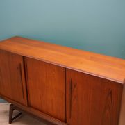 Enfilade en teck, design danois, années 1960, production : Danemark