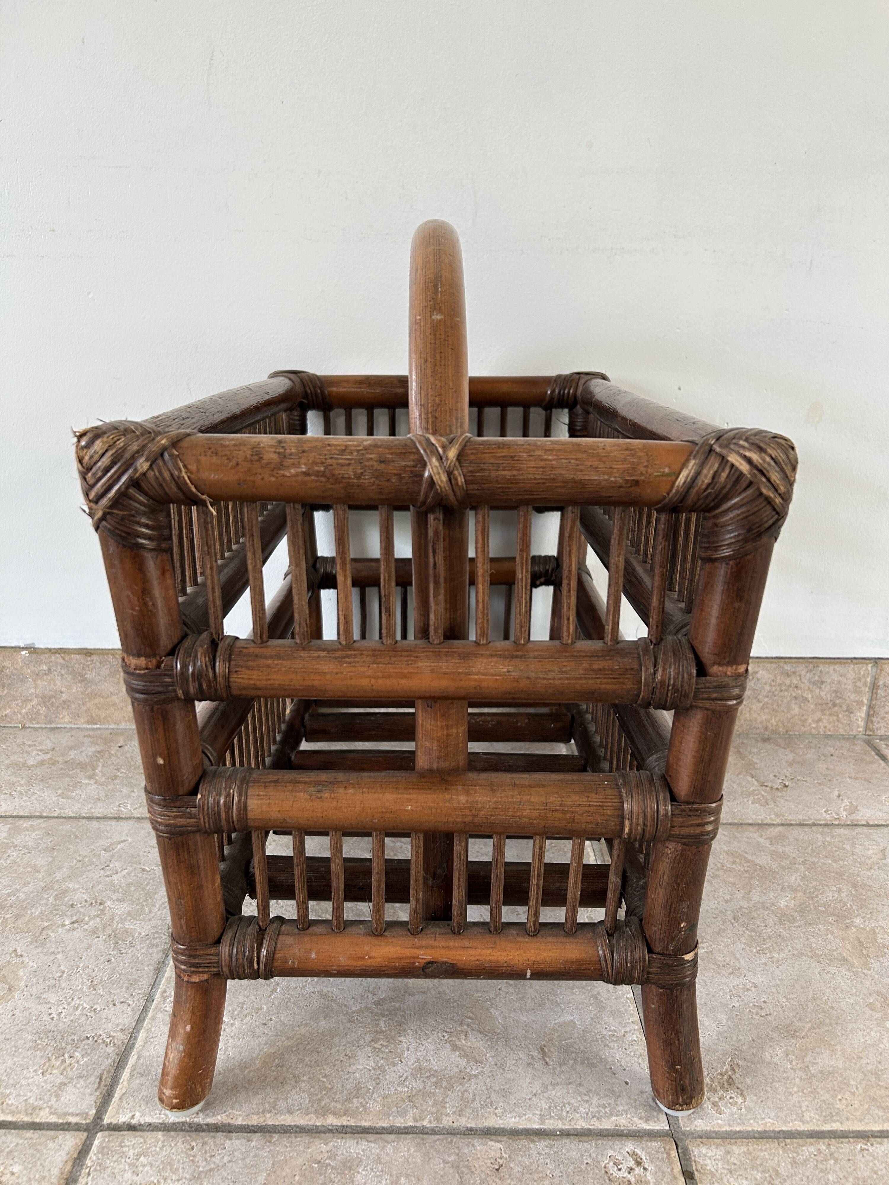 Rattan and wood magazine rack - VINTAGE (1970)