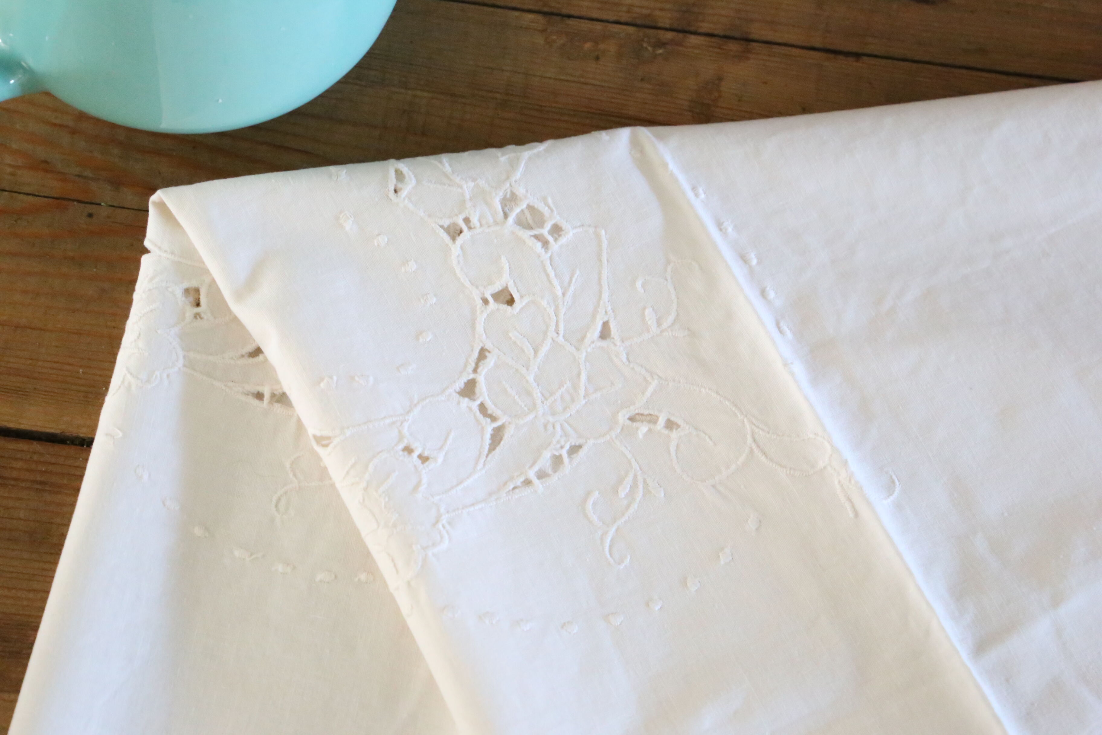 Square tablecloth, embroidered, cotton