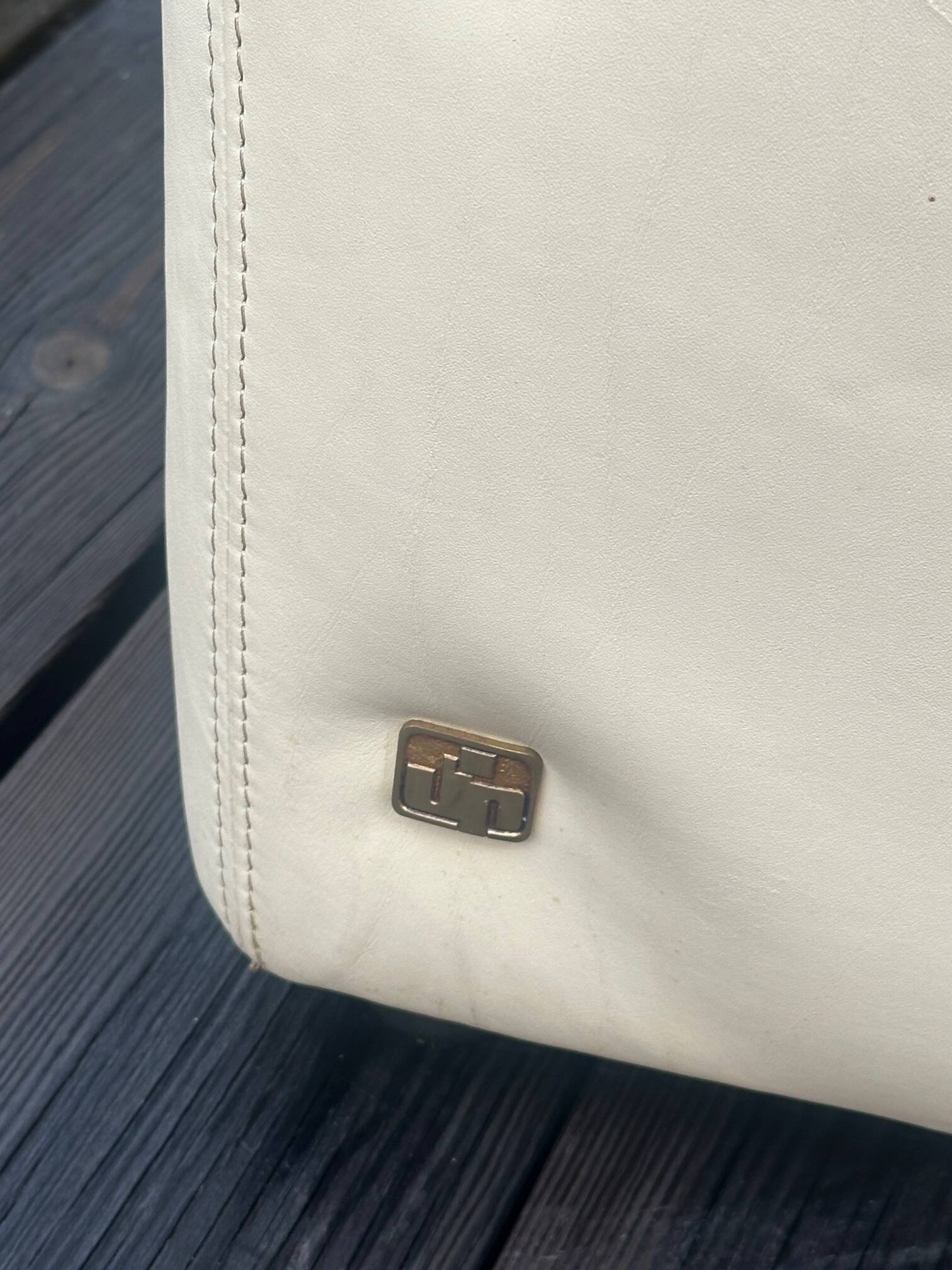 Sofa + 2 leather armchairs