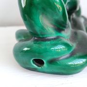 Lot de 2 Bougeoirs en céramique verte signés Hubert Pernin, Vallauris