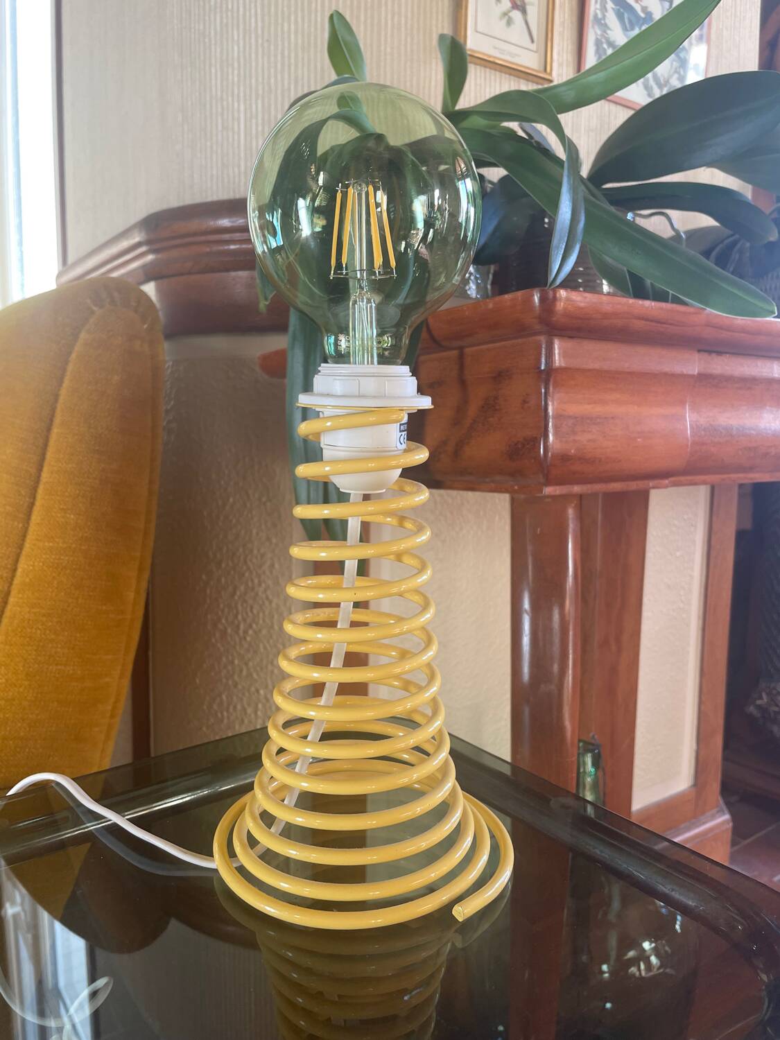 Spring lamp 1980