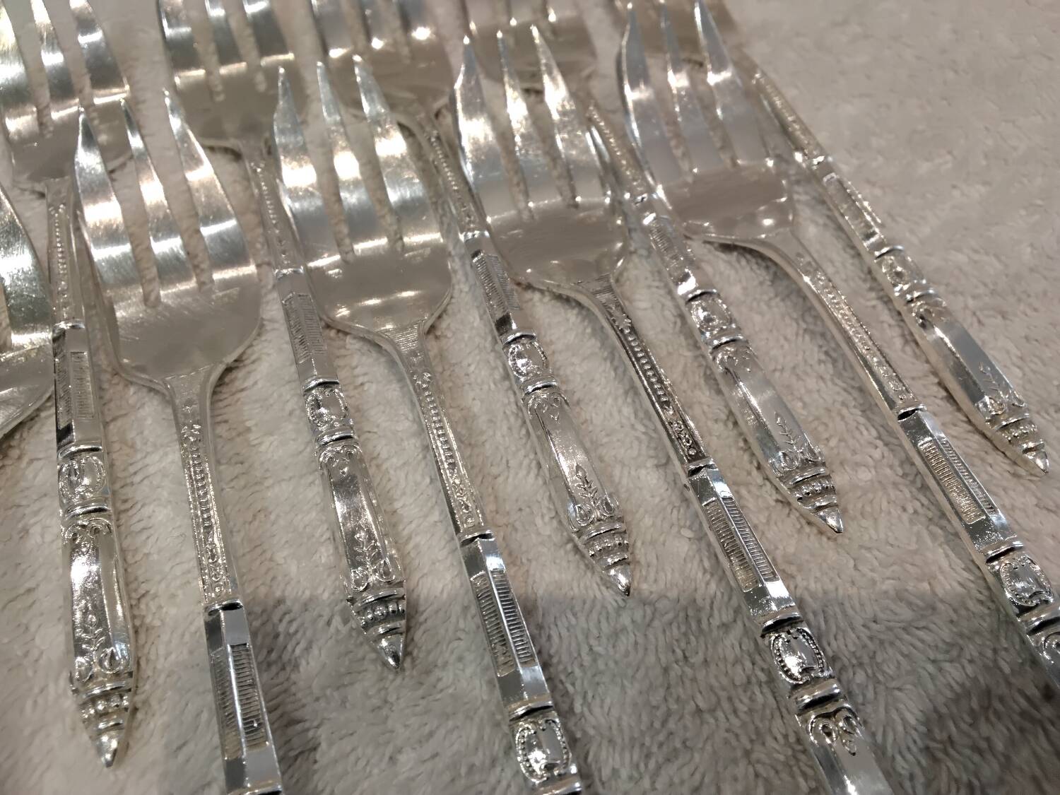 12 silver-plated cake forks, Ercuis goldsmith, Russian handle