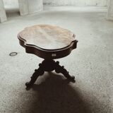 Violin table
