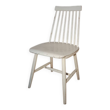 Scandinavian chair