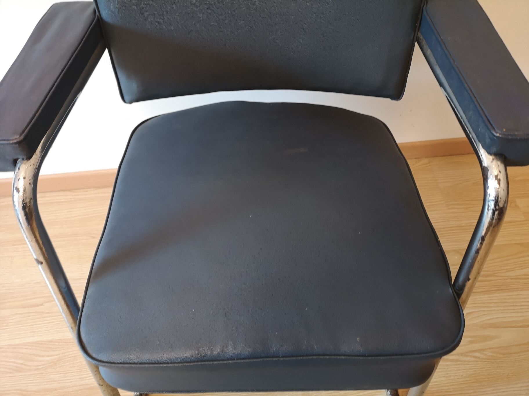 Industrial Pullman chair 60 sad vintage blue