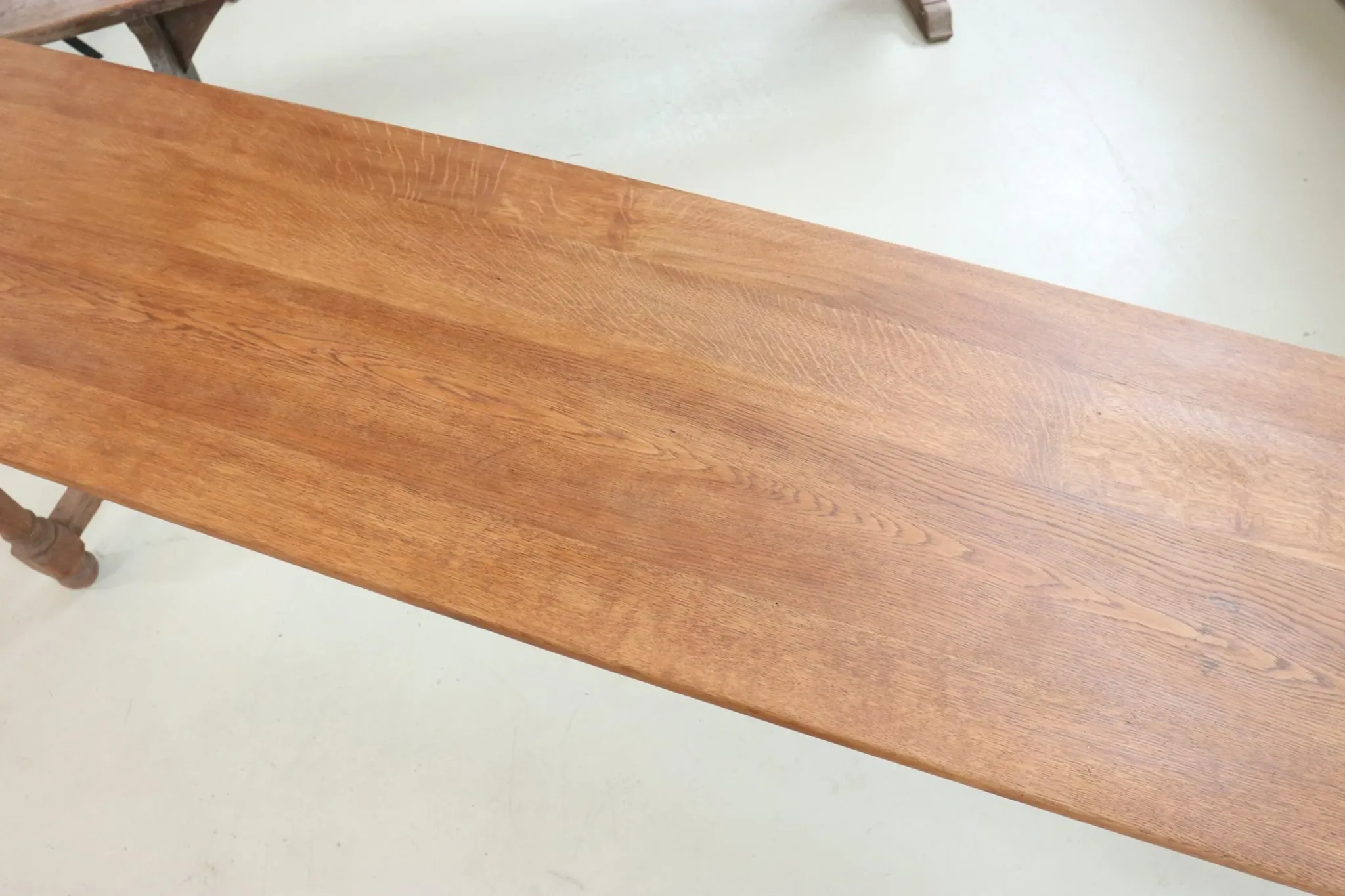 Long antique oak table with turned legs – 239 cm