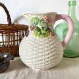 Fruit slip pitcher
