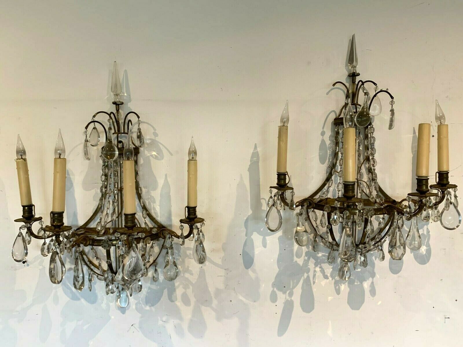 Pair of wall lamps bronze basket and grapevines XX century