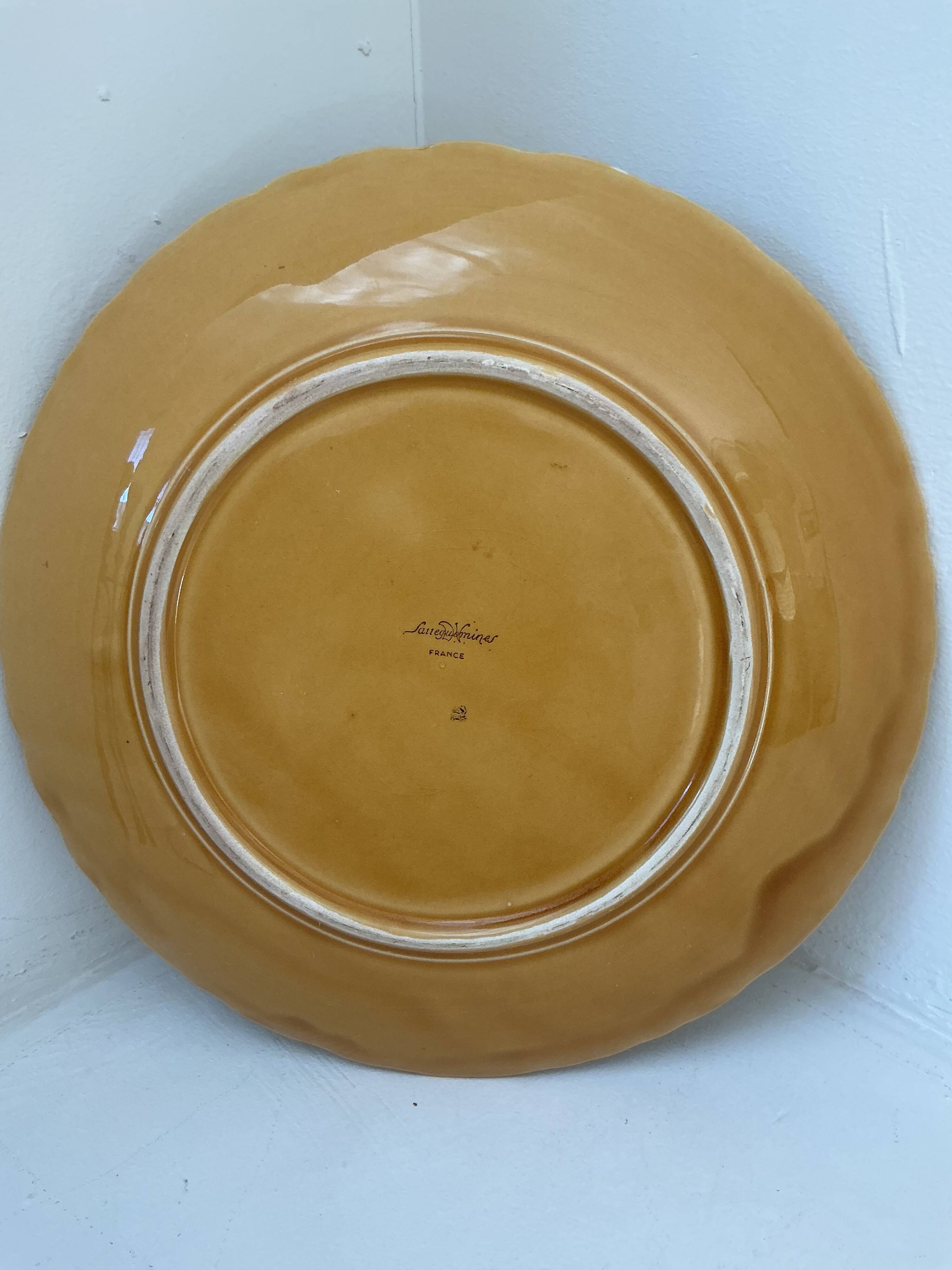 Plat en barbotine - Sarreguemines - vintage mi XX ème
